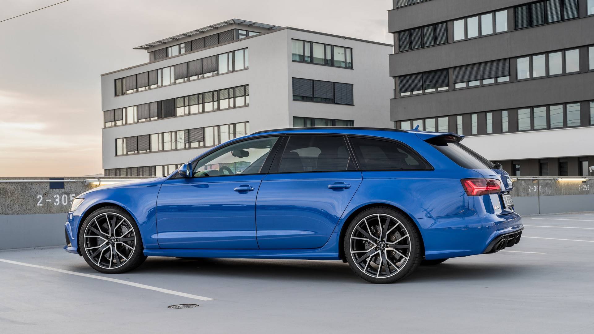 Audi_RS6_Avant_Performance_Nogaro_Edition_0006