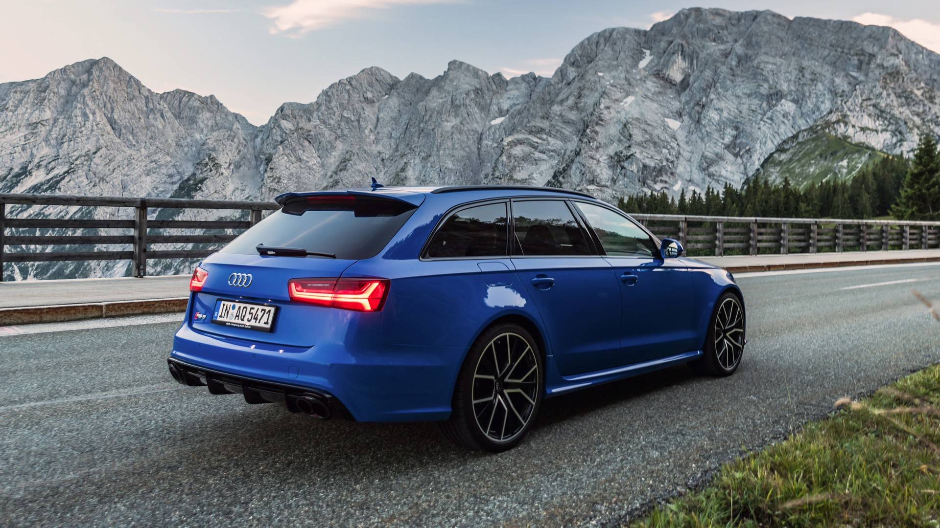 Audi_RS6_Avant_Performance_Nogaro_Edition_0010