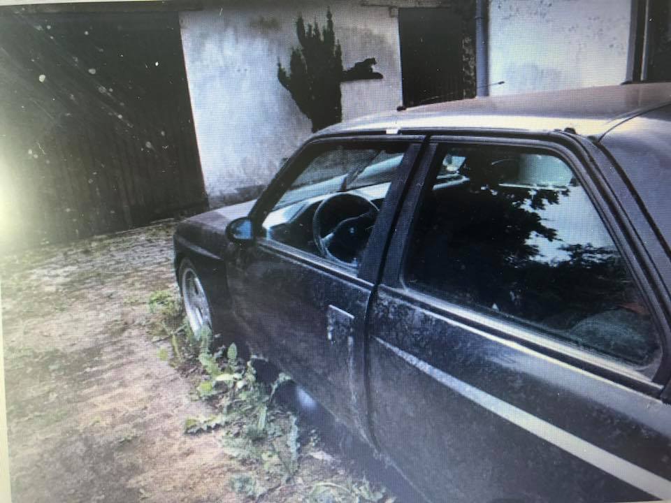 Barnfind_BMW_M3_E30_Sport_Evolution_0005