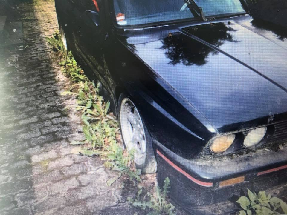 Barnfind_BMW_M3_E30_Sport_Evolution_0006