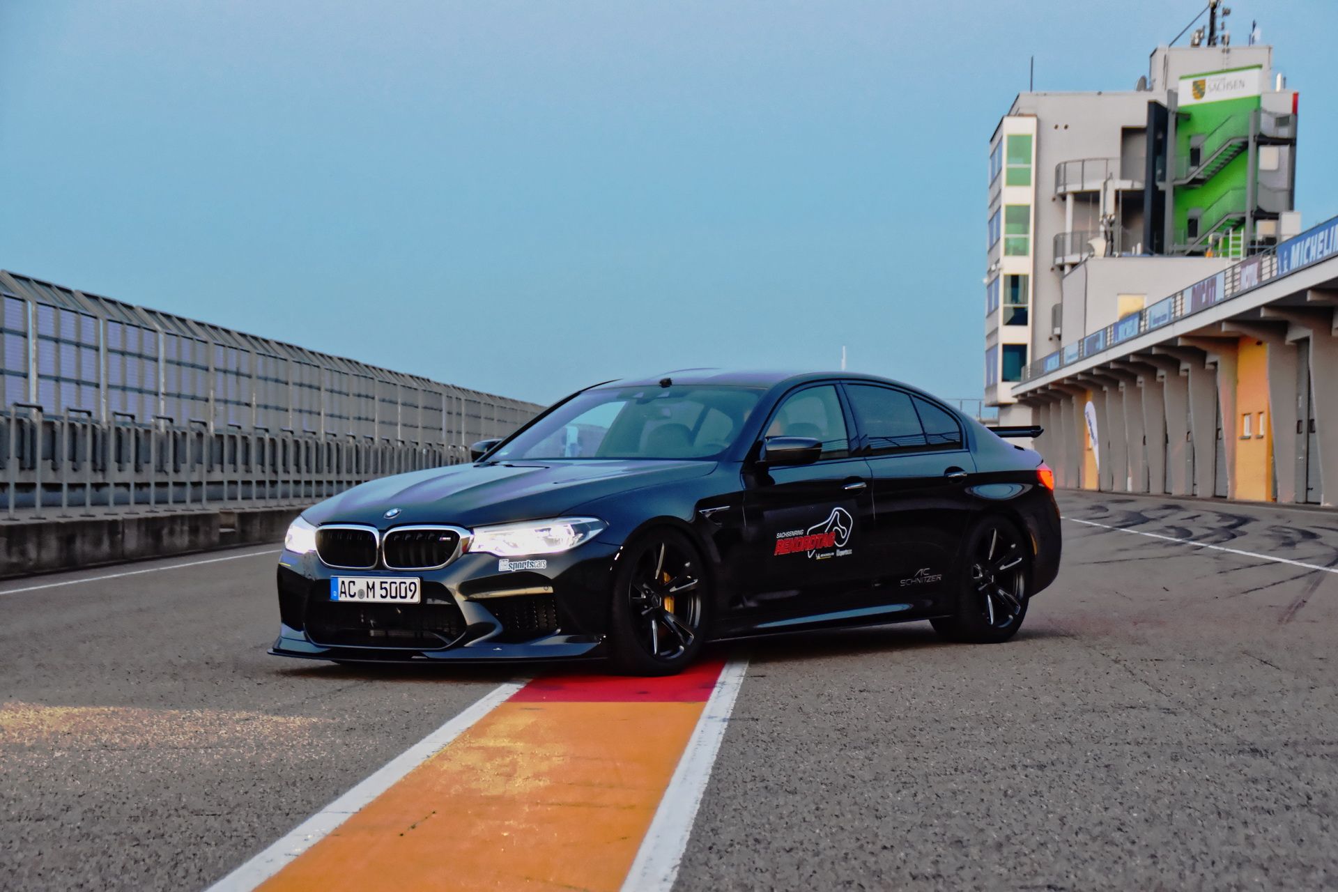 BMW_M5_Prototype_by_AC-Schnitzer_Sachsenring_0005