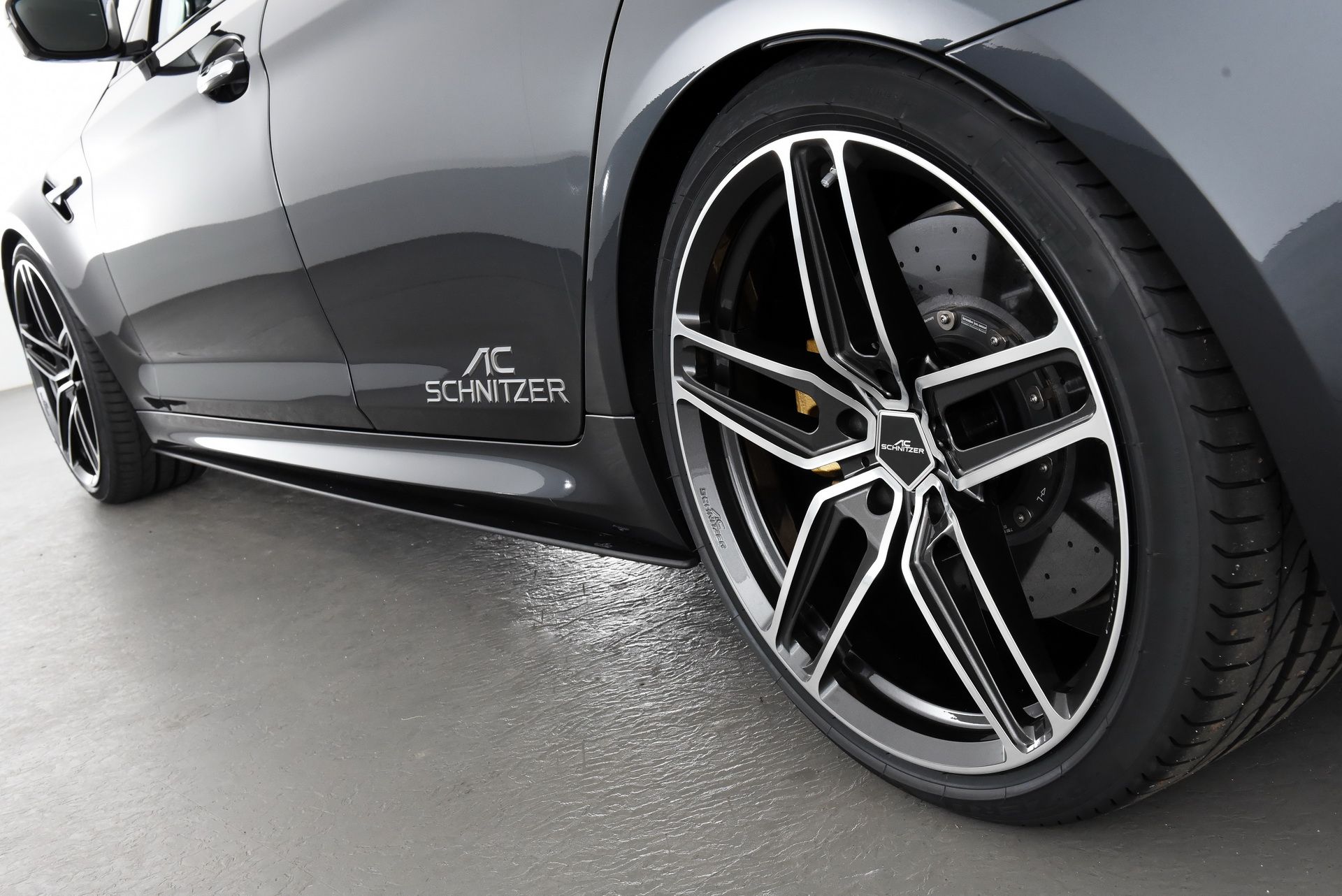 BMW_M5_Prototype_by_AC-Schnitzer_Sachsenring_0012
