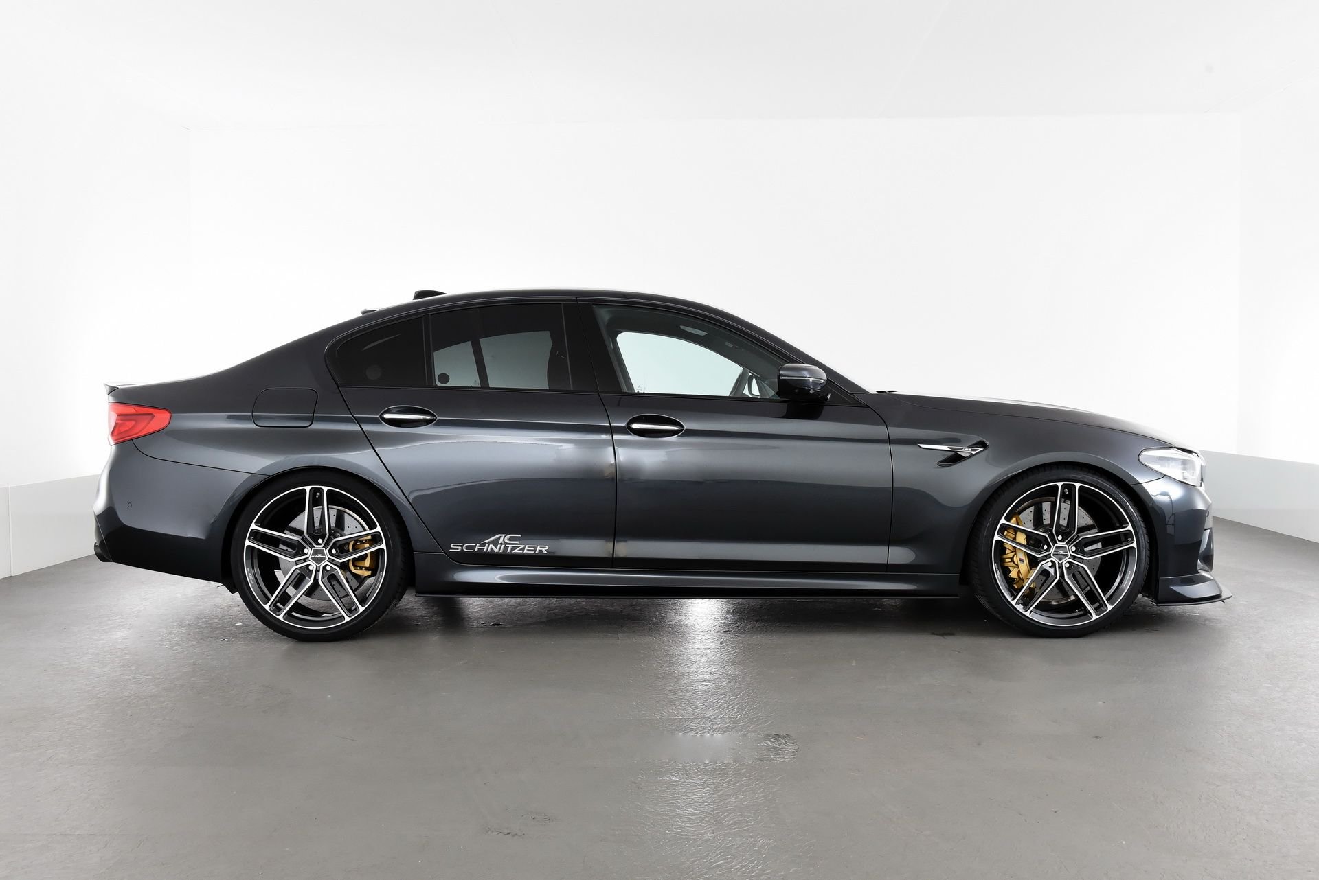 BMW_M5_Prototype_by_AC-Schnitzer_Sachsenring_0013