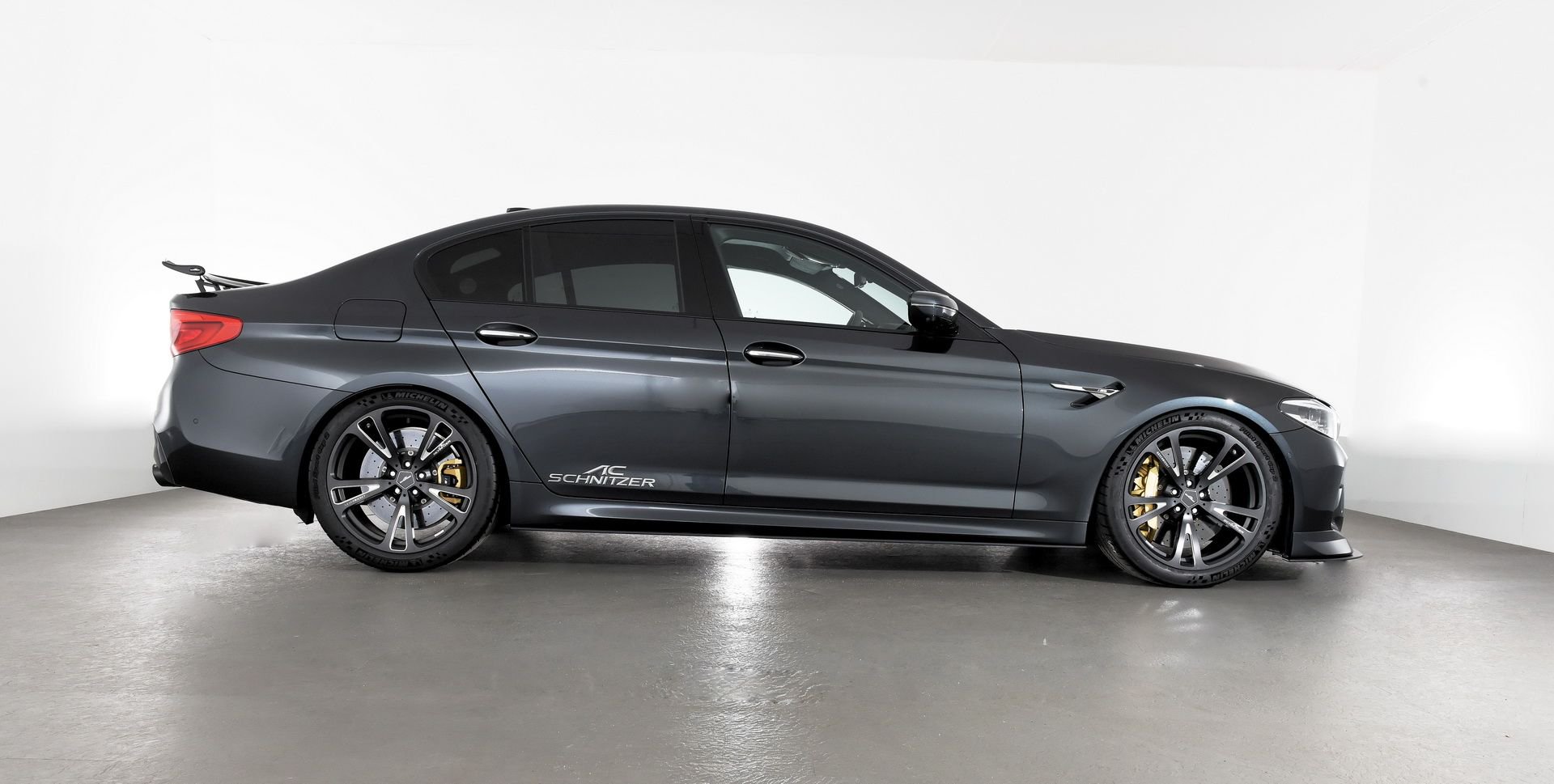 BMW_M5_Prototype_by_AC-Schnitzer_Sachsenring_0014
