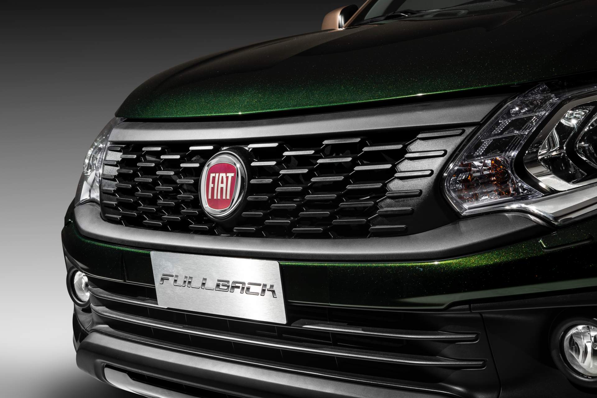 Fiat_Fullback_Cross_Concept_by_Garage_Italia_Customs_0001