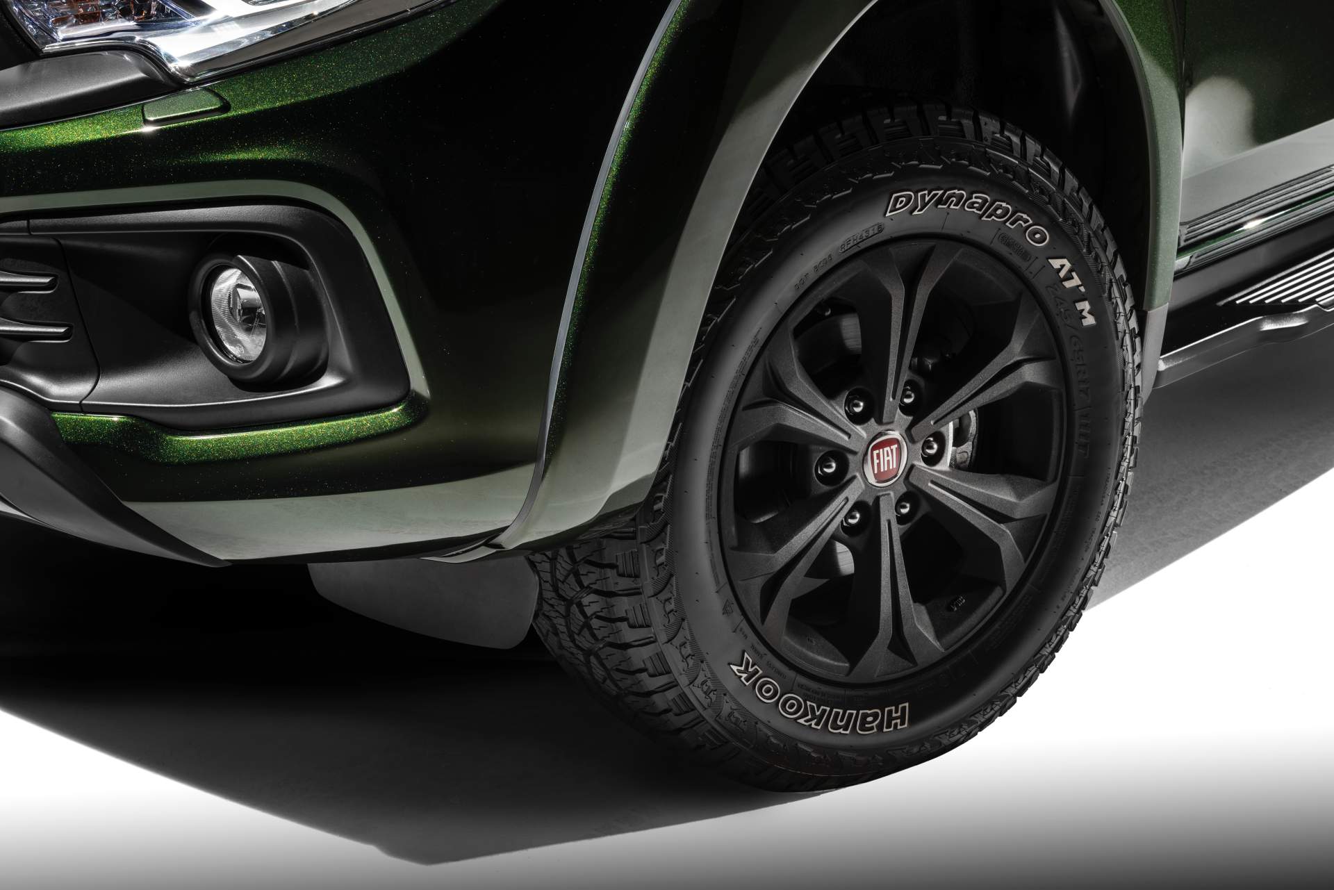 Fiat_Fullback_Cross_Concept_by_Garage_Italia_Customs_0002