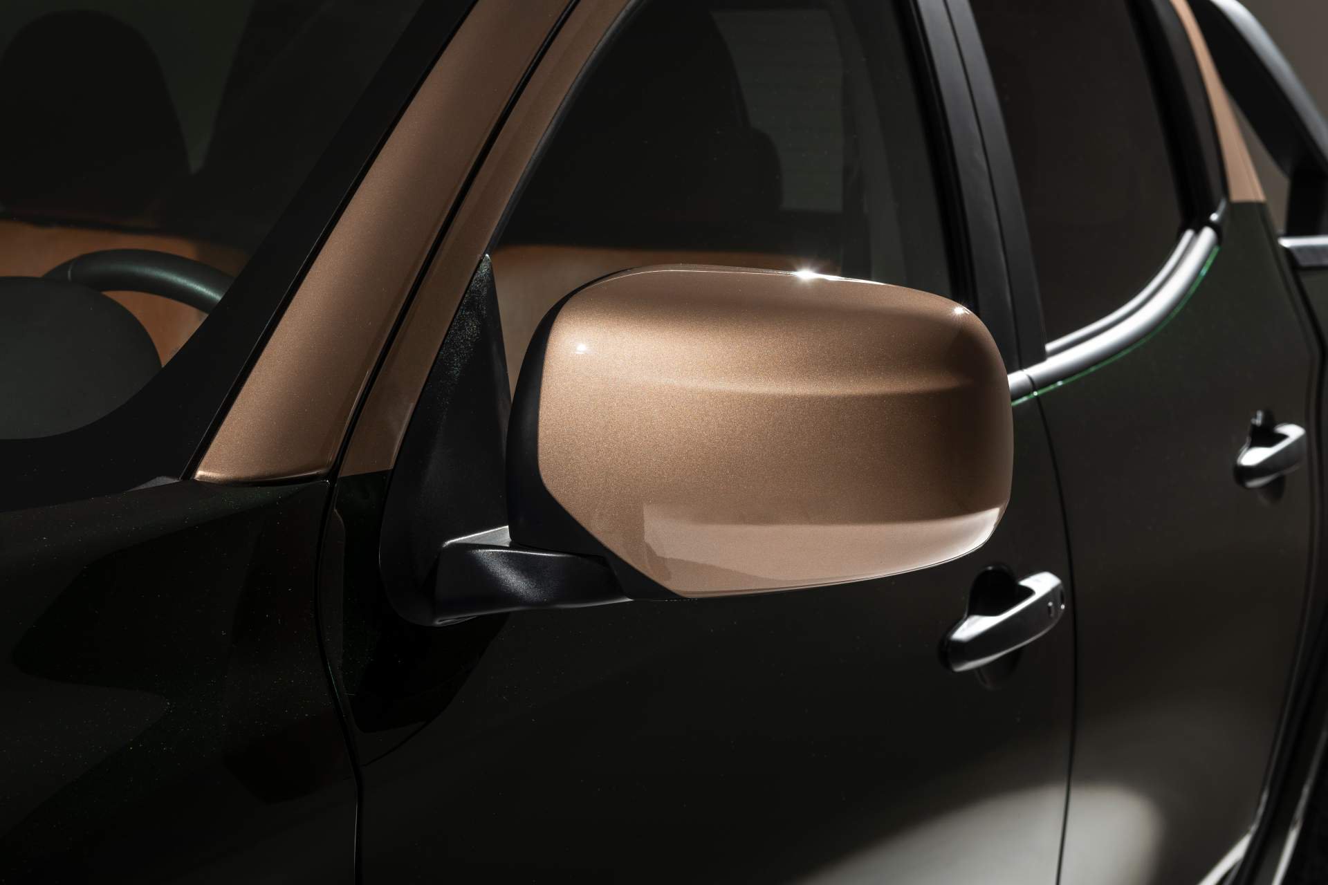 Fiat_Fullback_Cross_Concept_by_Garage_Italia_Customs_0004