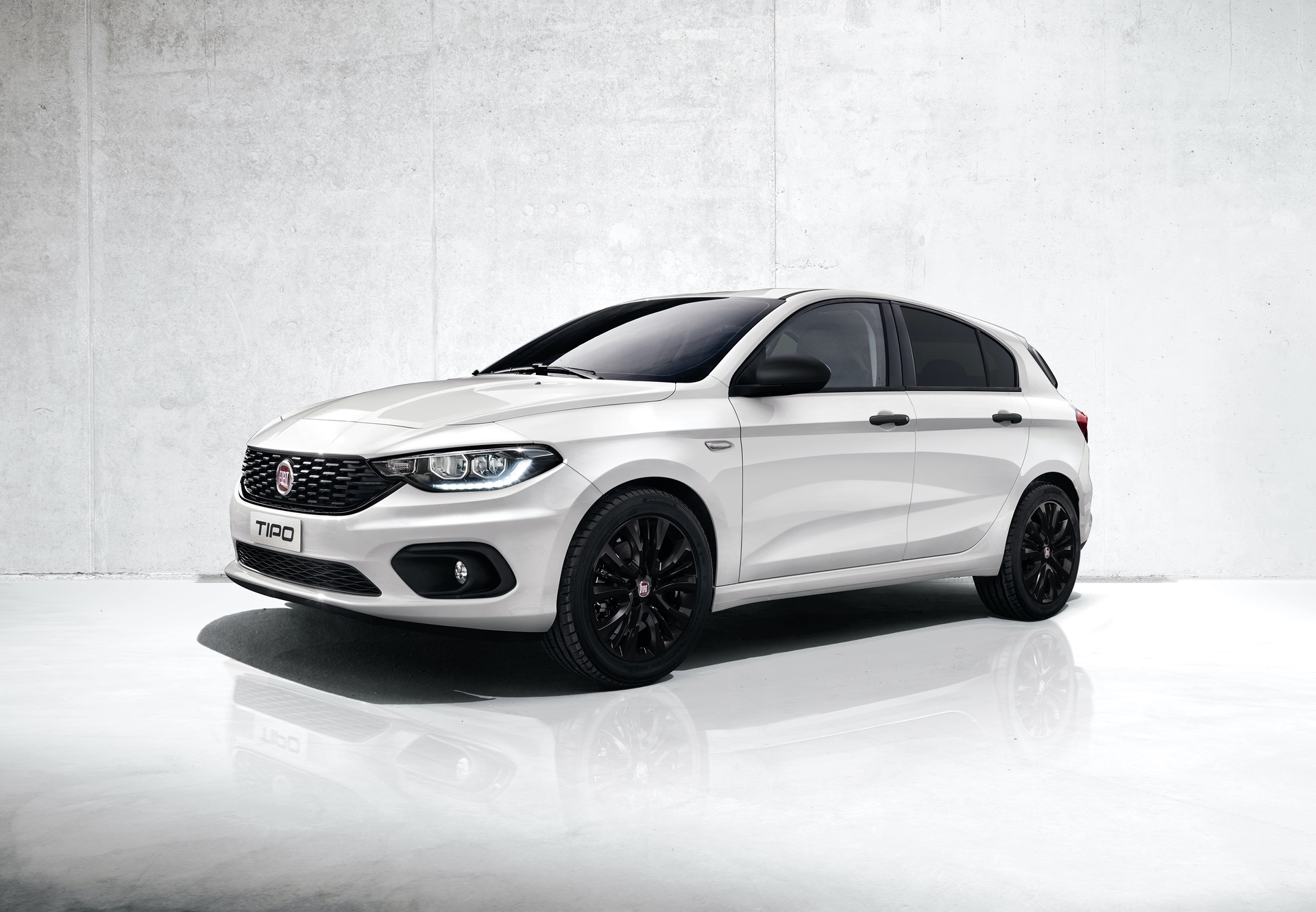 181105_Fiat_Tipo_Mirror_HP-ok