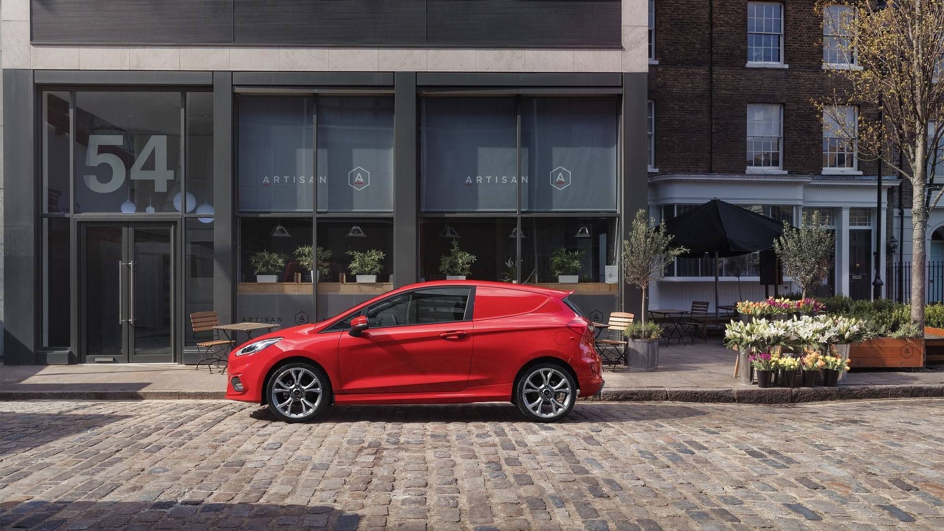 Ford_Fiesta_Sport_Van_0006