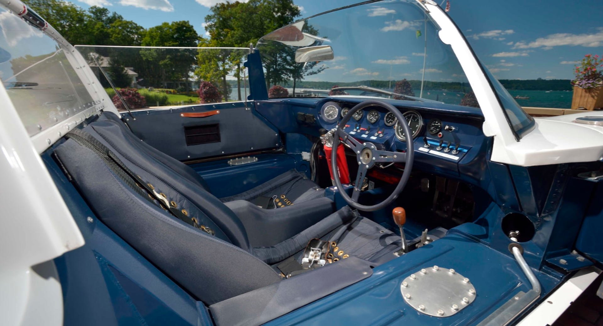 Ford GT Roadster Prototype 1965 in auction (6)