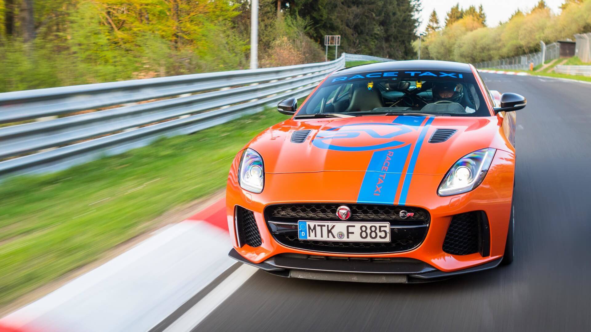 Jaguar_Nurburgring_taxi_0001