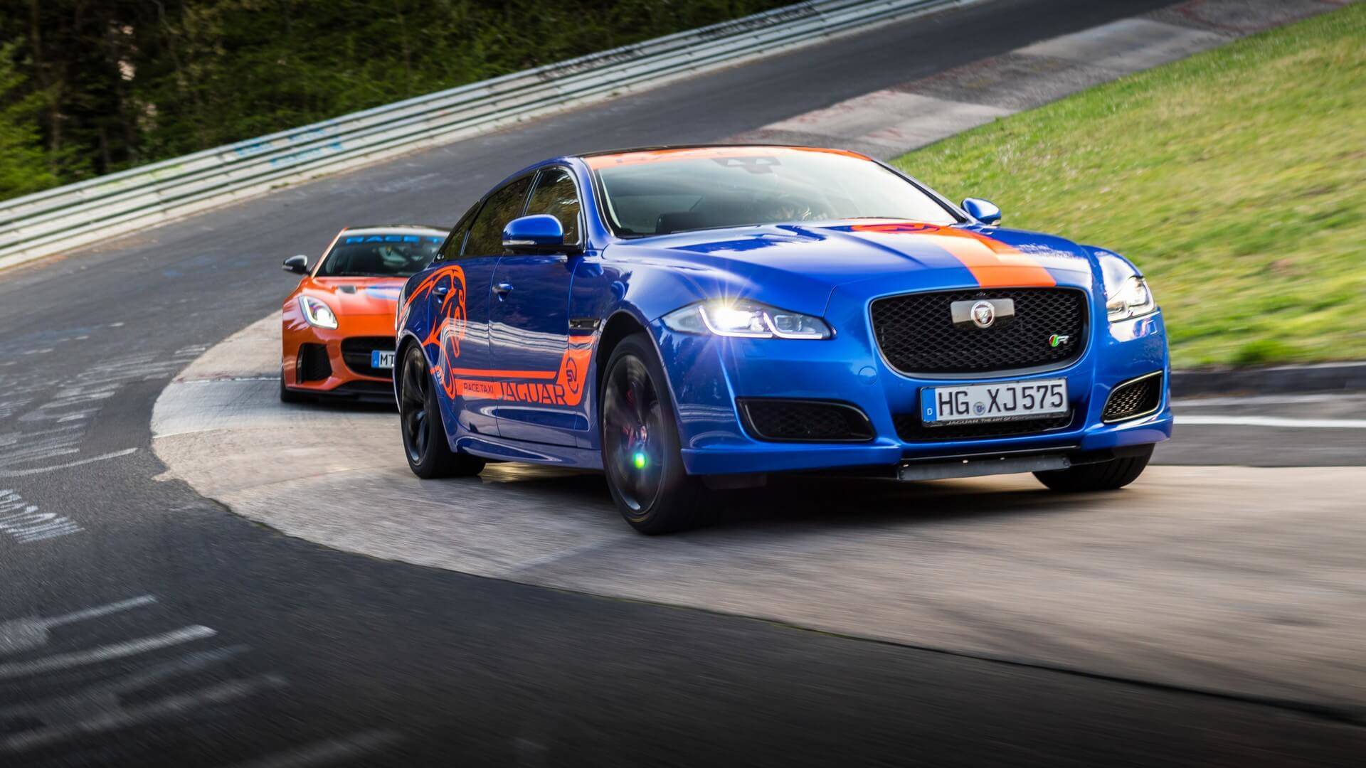 Jaguar_Nurburgring_taxi_0004