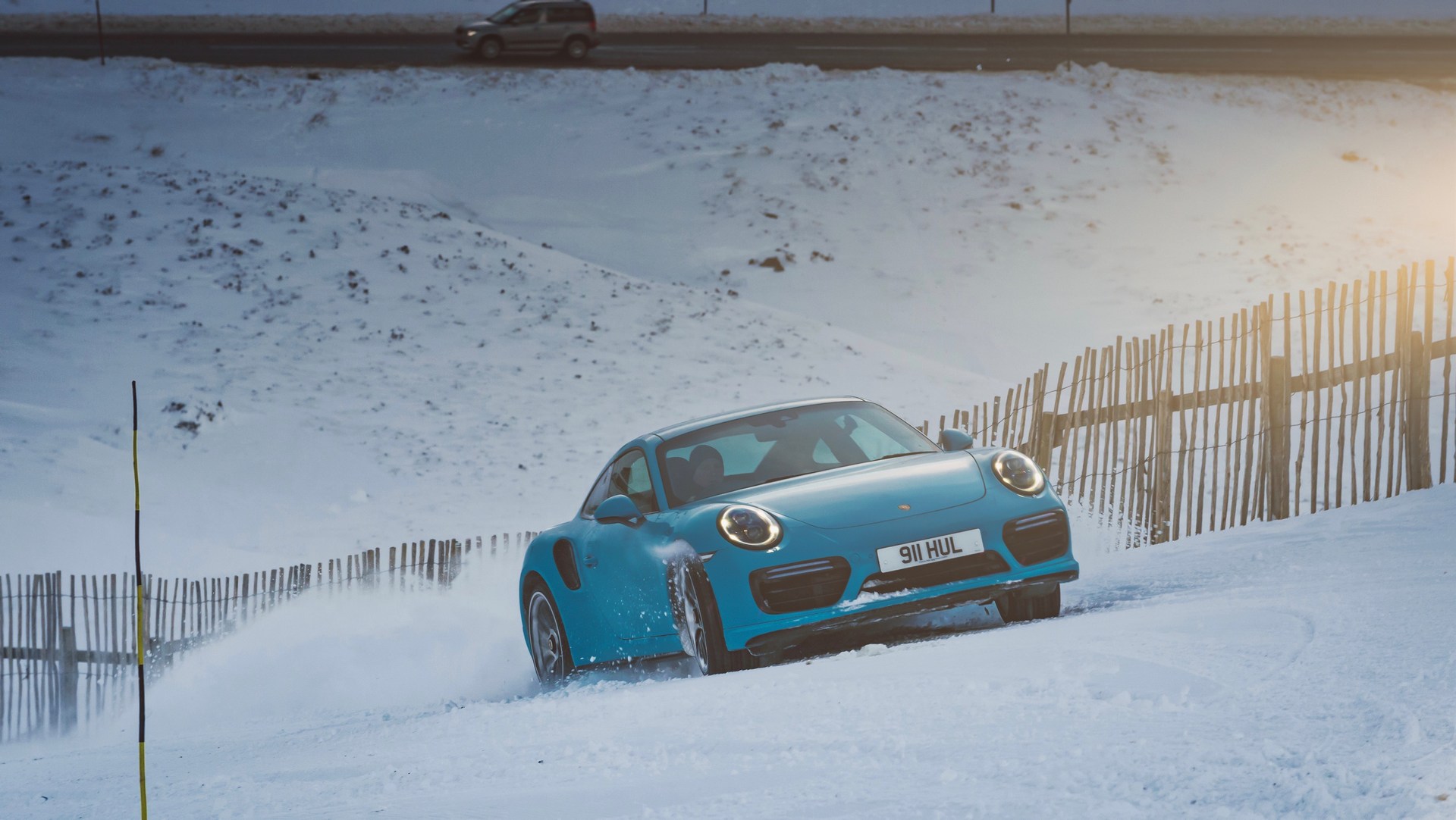 Porsche_911_Turbo_S_King_of_the_hill0001
