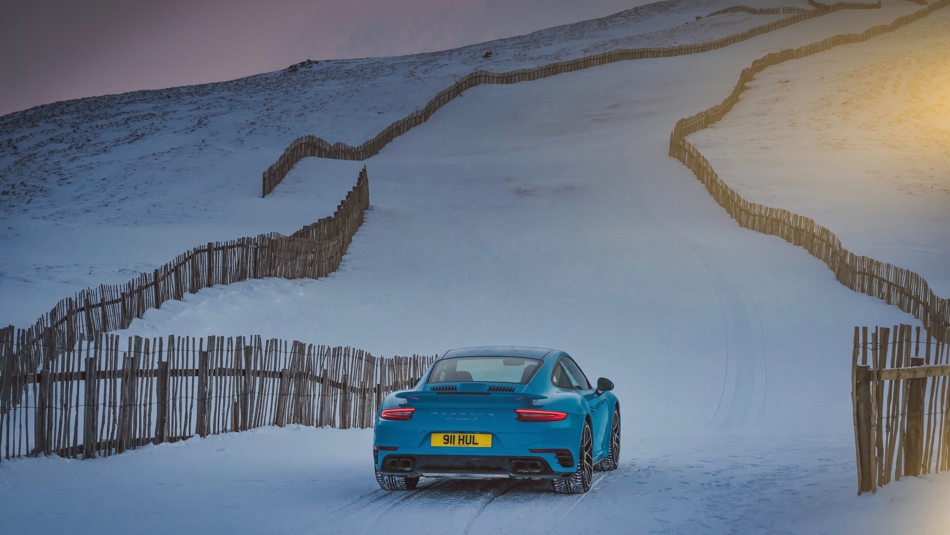 Porsche_911_Turbo_S_King_of_the_hill0006