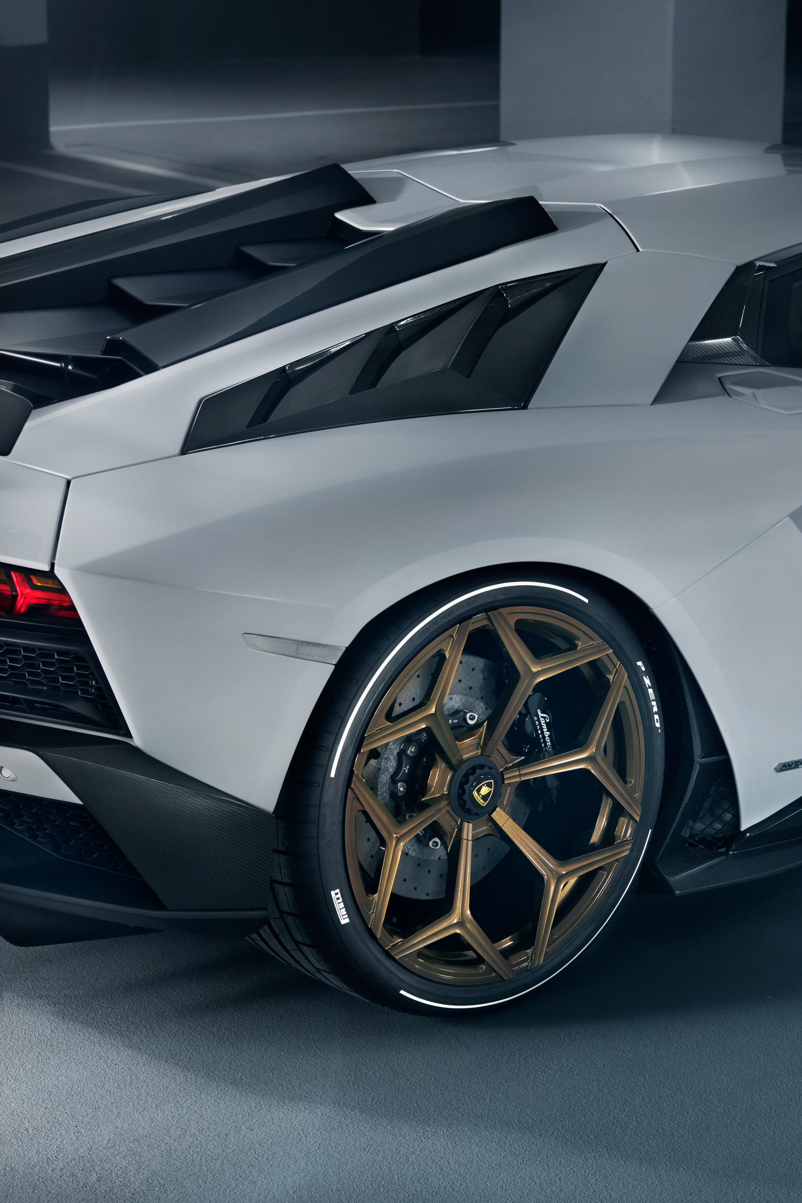 Lamborghini_Aventador_S_by_Novitec_0005