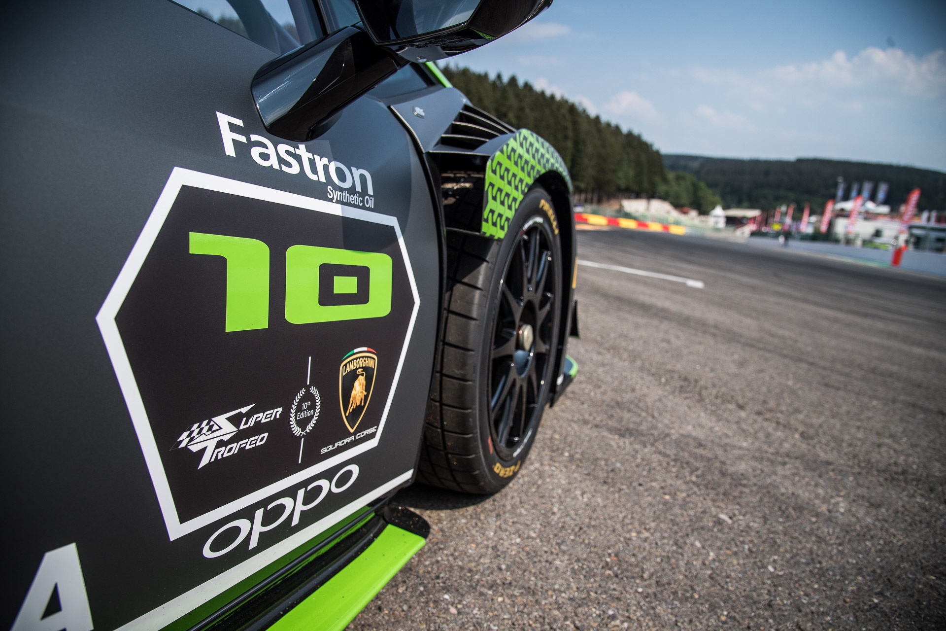 Lamborghini_Huracan_Super_Trofeo_Evo_10th_Edition_0000