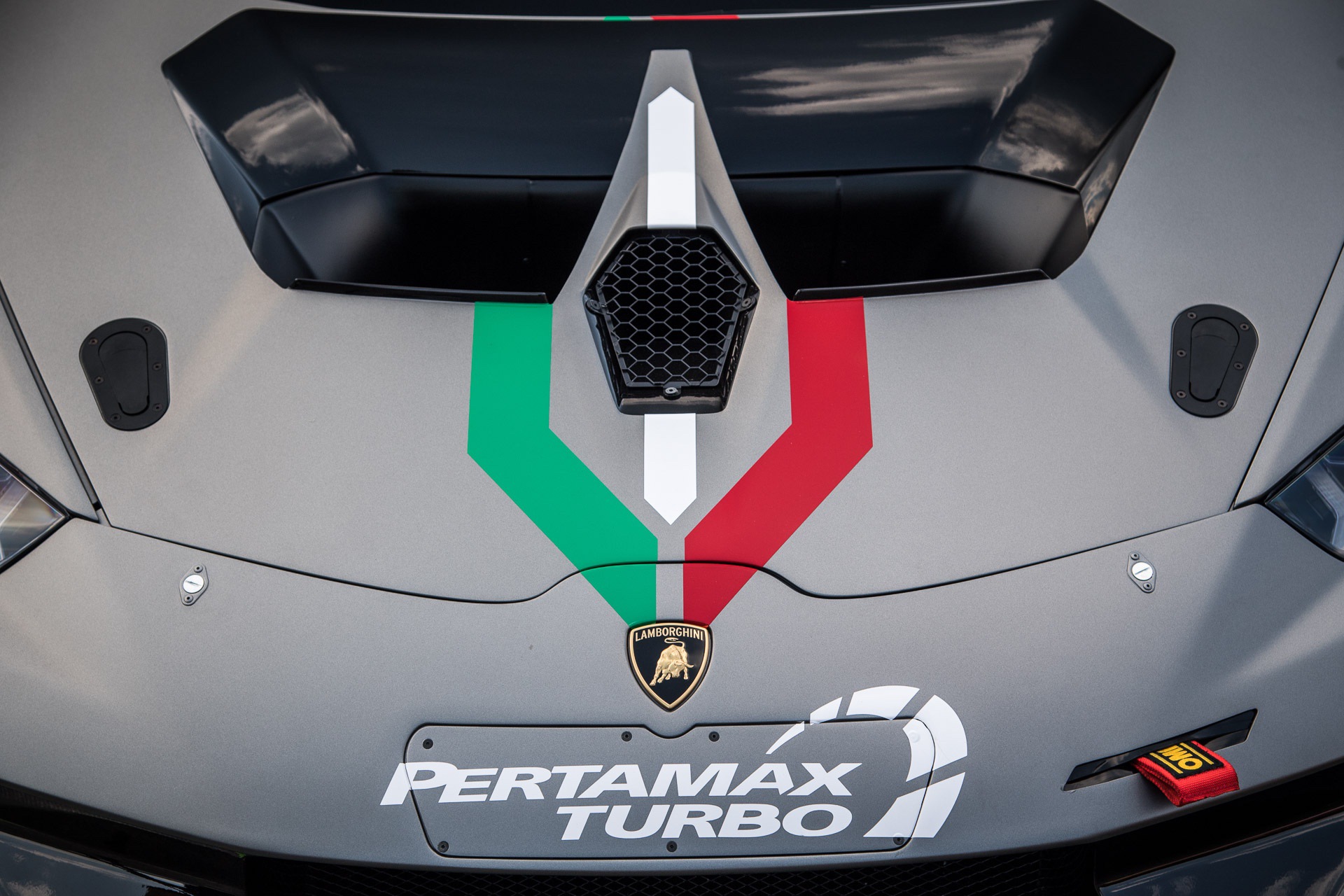 Lamborghini_Huracan_Super_Trofeo_Evo_10th_Edition_0003