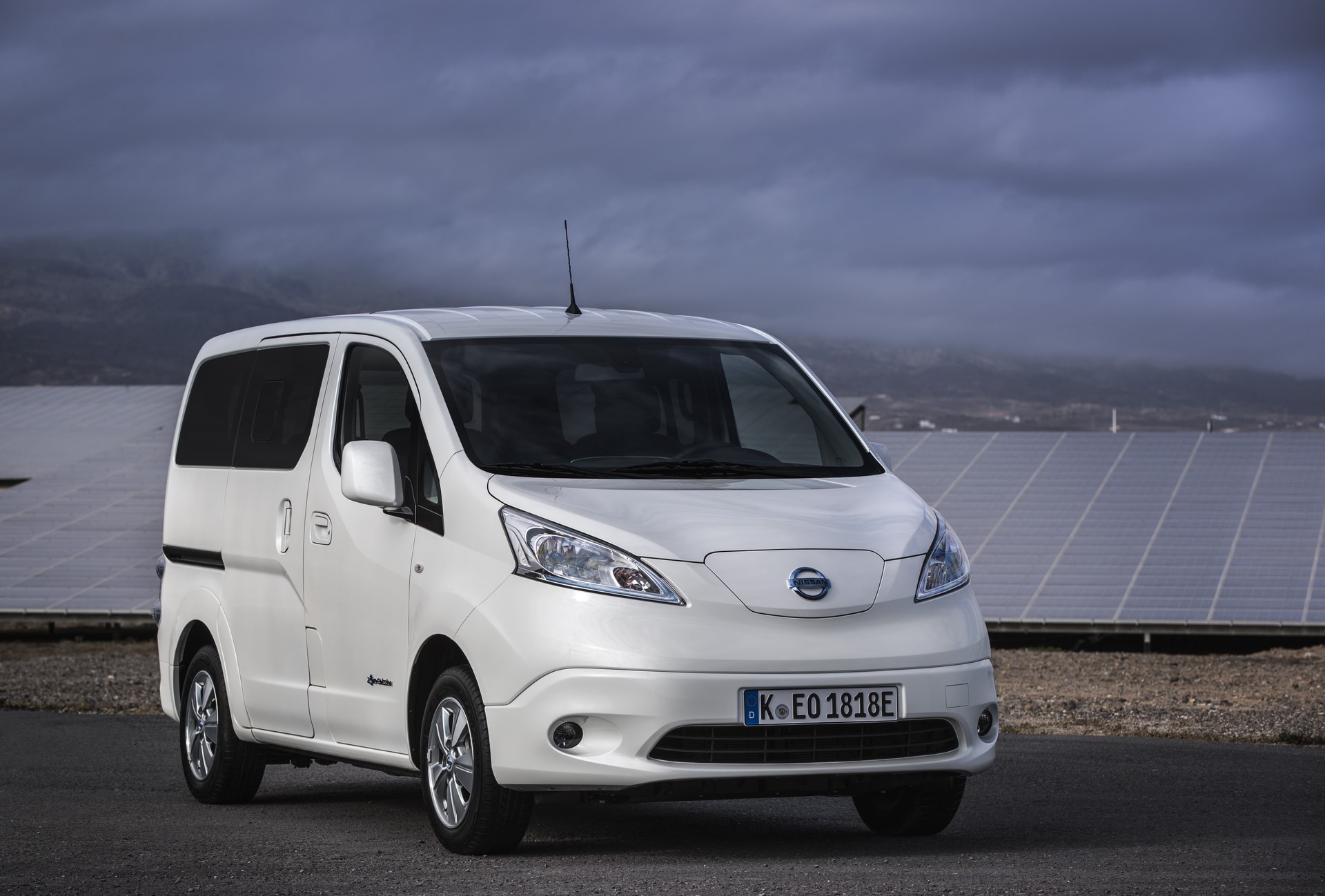 The upgraded Nissan e-NV200: The LCV market game changer. Zero-emissions van, now goes further than ever on a single charge