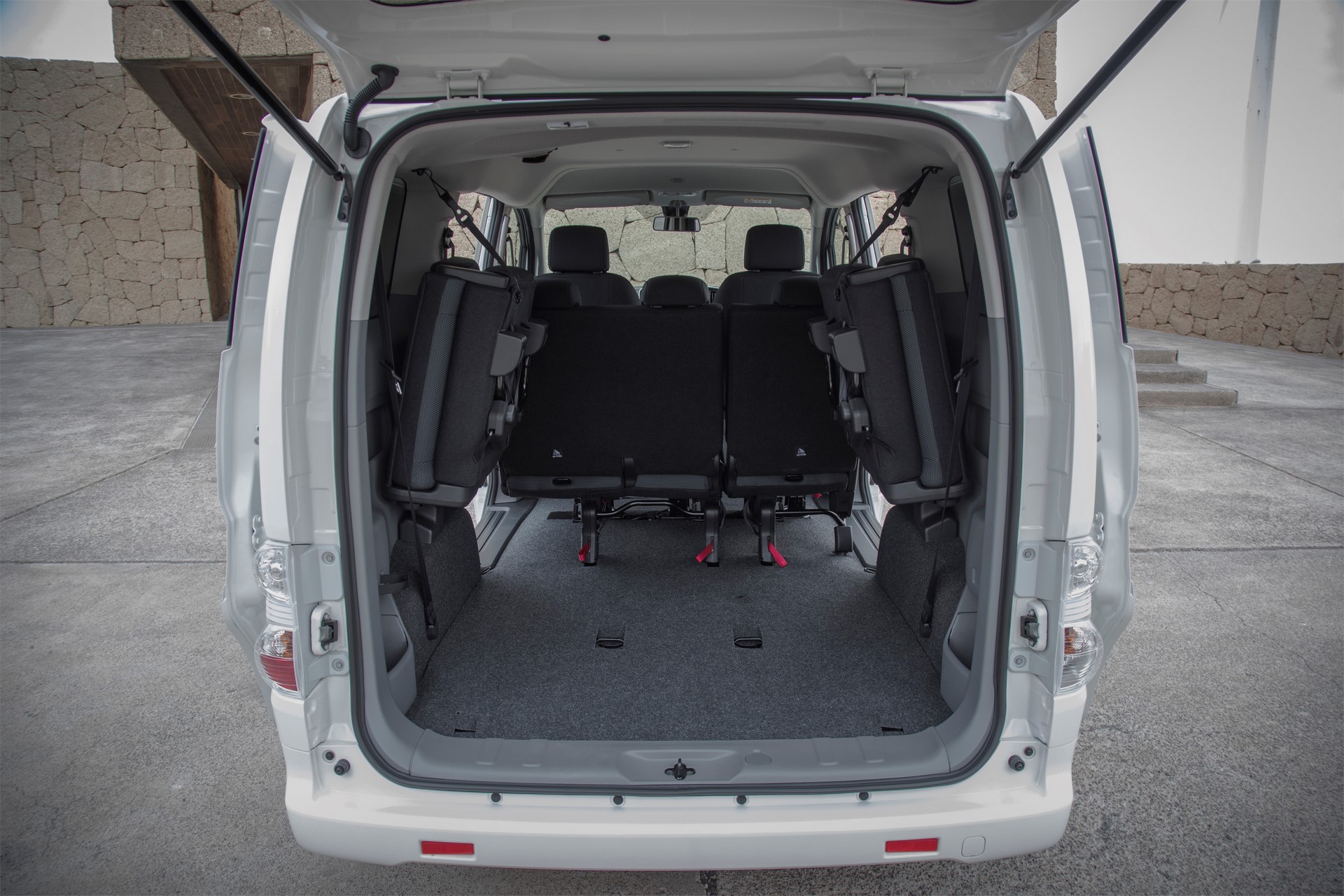 The upgraded Nissan e-NV200: The LCV market game changer. Zero-emissions van, now goes further than ever on a single charge