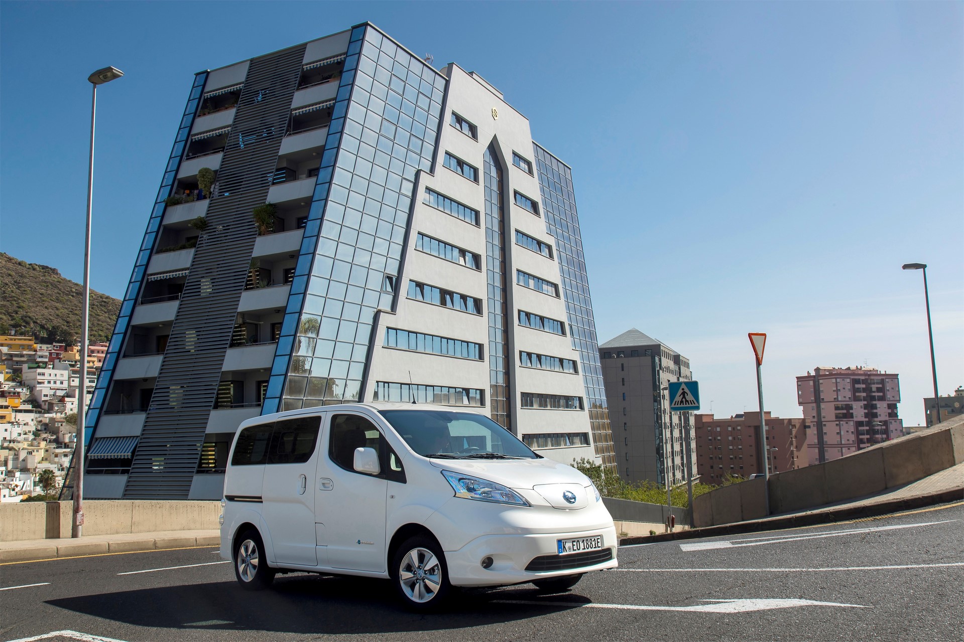 The upgraded Nissan e-NV200: The LCV market game changer