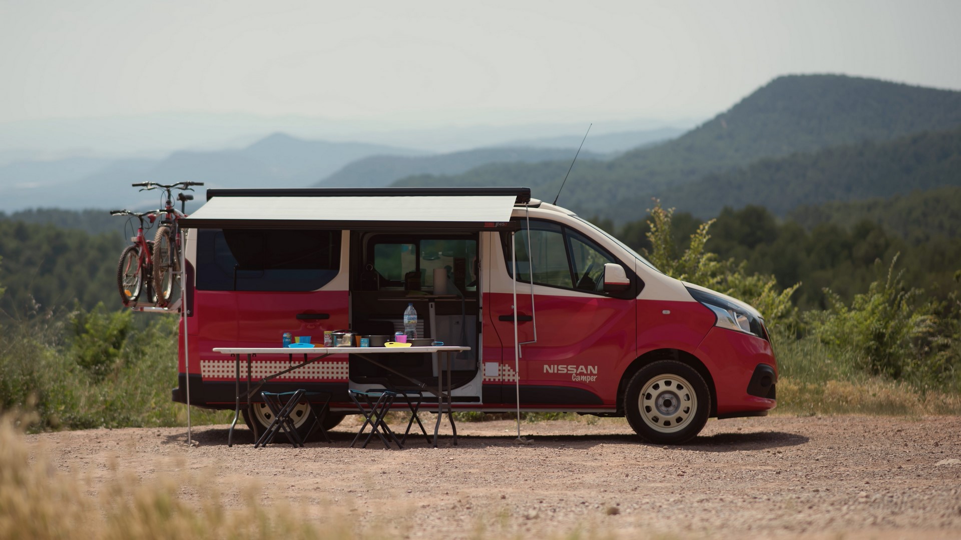 Nissan se va de vacaciones en las nuevas NV200 Camper, NV 300 Camper y la auténtica cero emisiones, la e-NV 200 Camper.