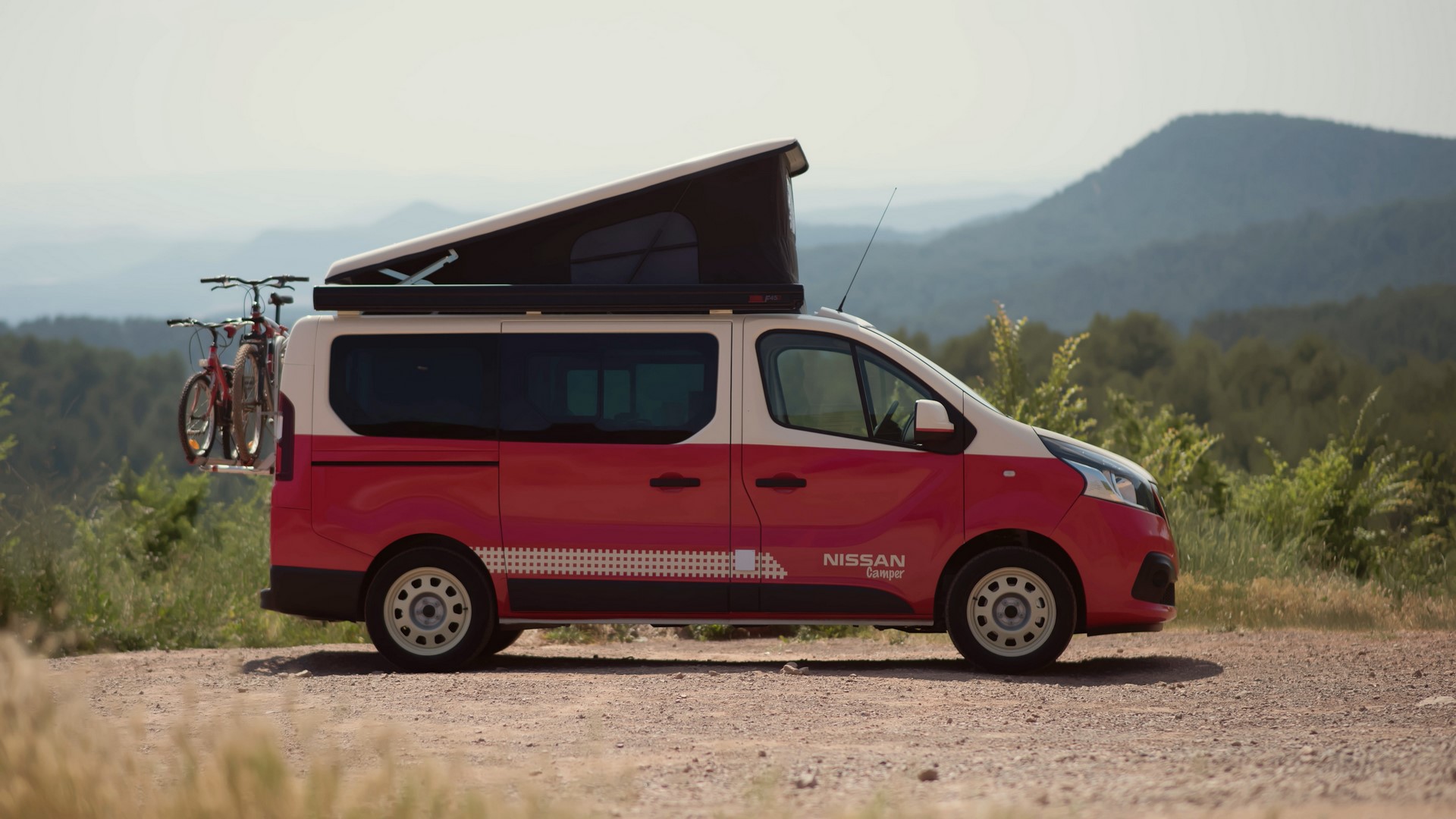 Nissan se va de vacaciones en las nuevas NV200 Camper, NV 300 Camper y la auténtica cero emisiones, la e-NV 200 Camper.