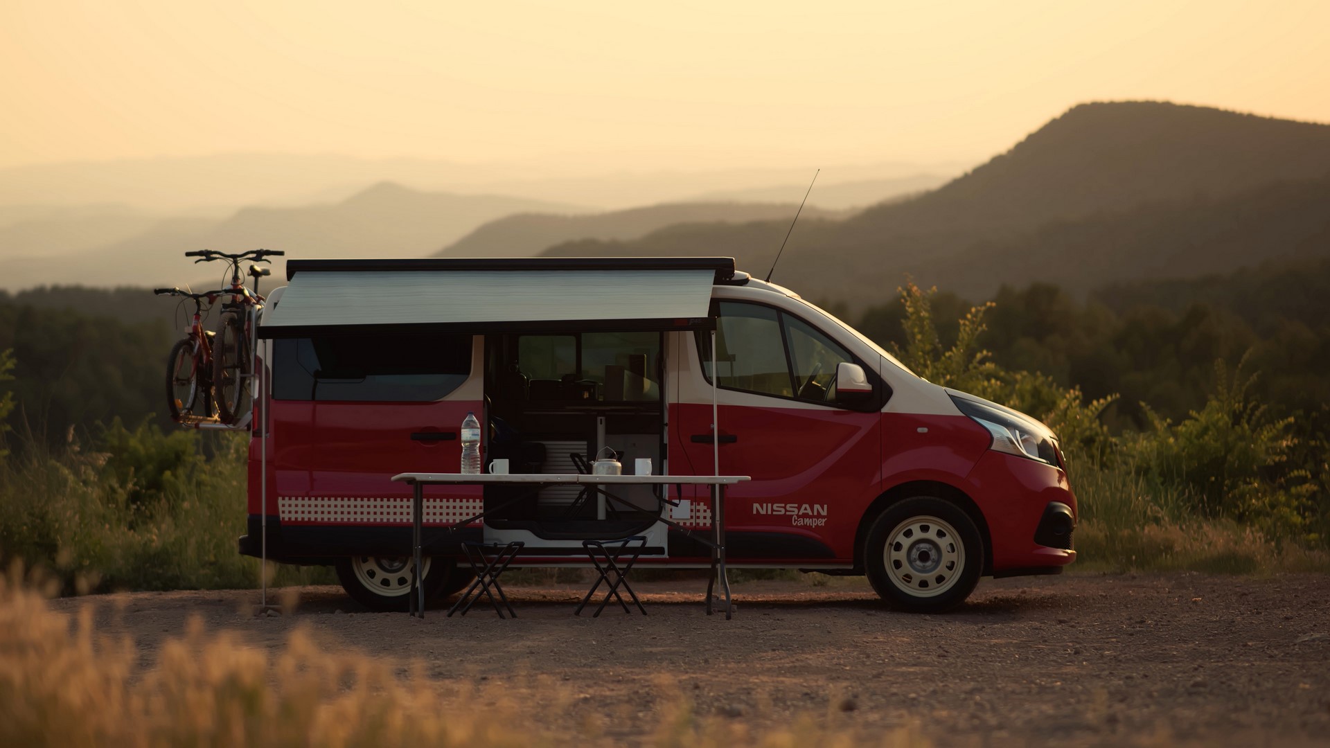 Nissan se va de vacaciones en las nuevas NV200 Camper, NV 300 Camper y la auténtica cero emisiones, la e-NV 200 Camper.