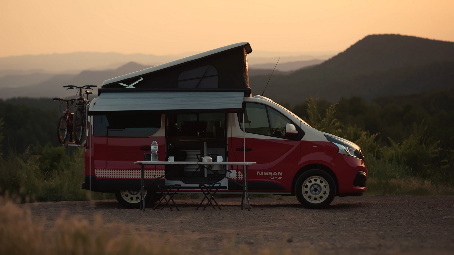 Nissan se va de vacaciones en las nuevas NV200 Camper, NV 300 Camper y la auténtica cero emisiones, la e-NV 200 Camper.