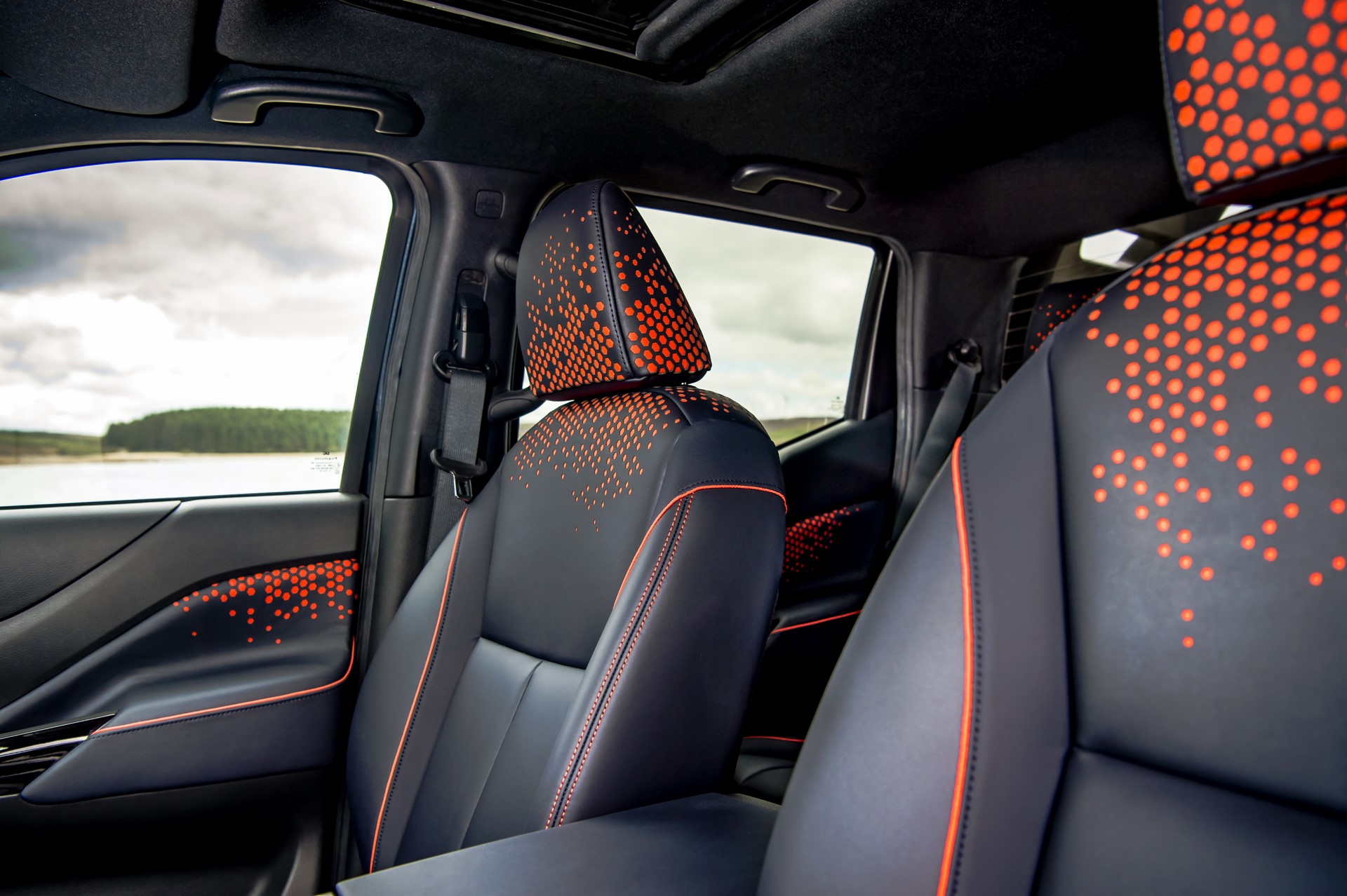 Nissan unveils mobile space observatory: the Nissan Navara Dark Sky Concept