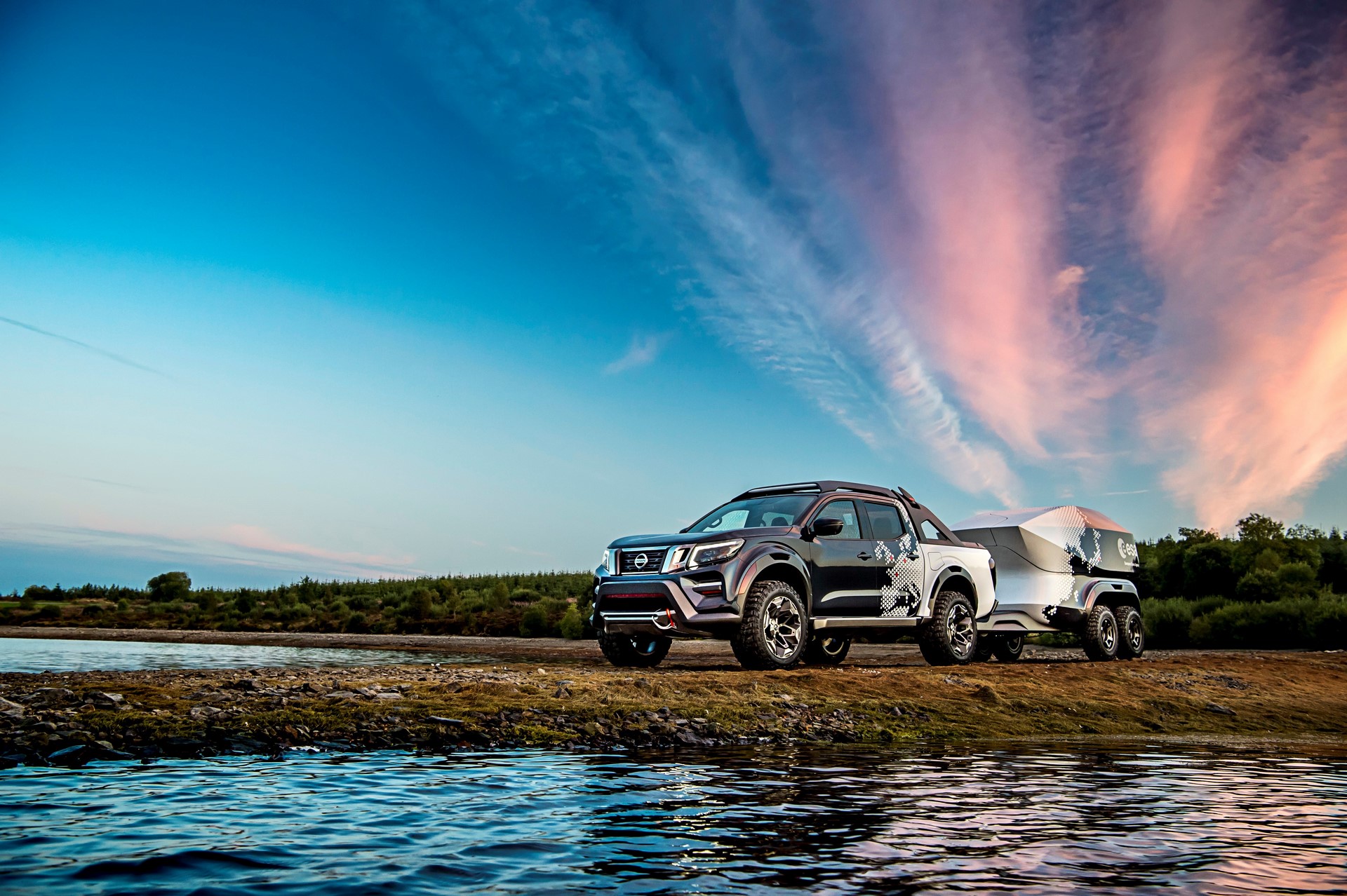 Nissan unveils mobile space observatory: the Nissan Navara Dark Sky Concept