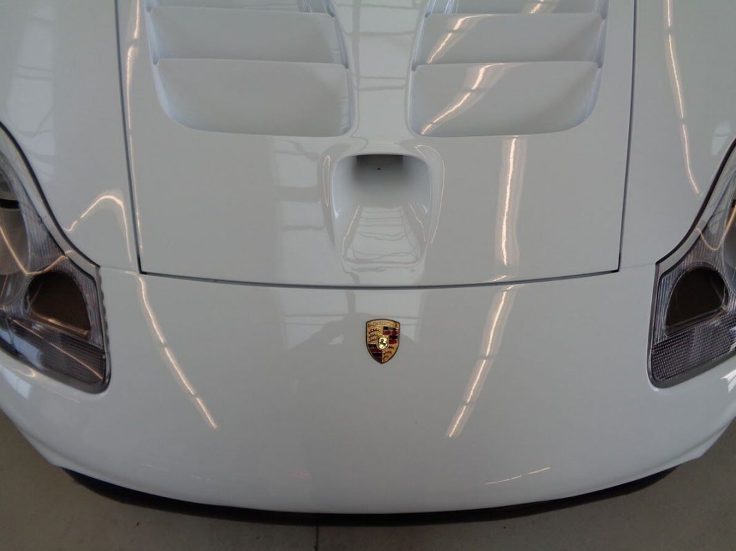 Porsche_911_GT1_for_sale_01