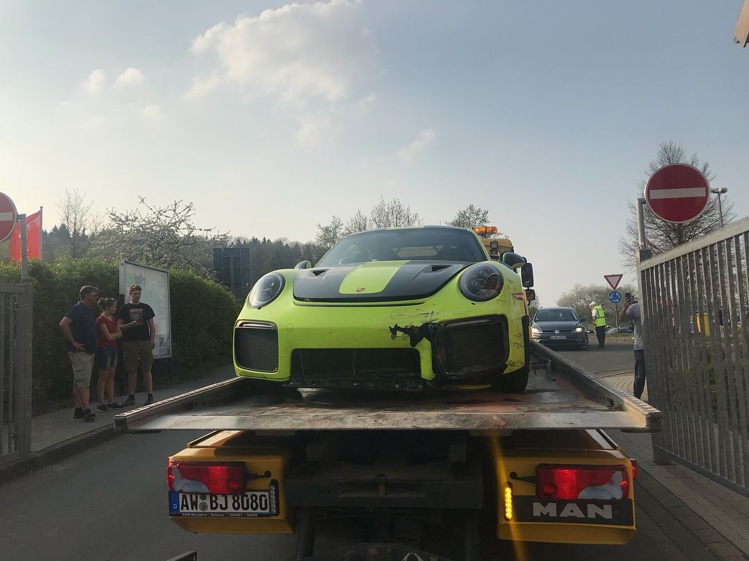 Porsche_911_GT2_RS_nurburgring_crash_0000