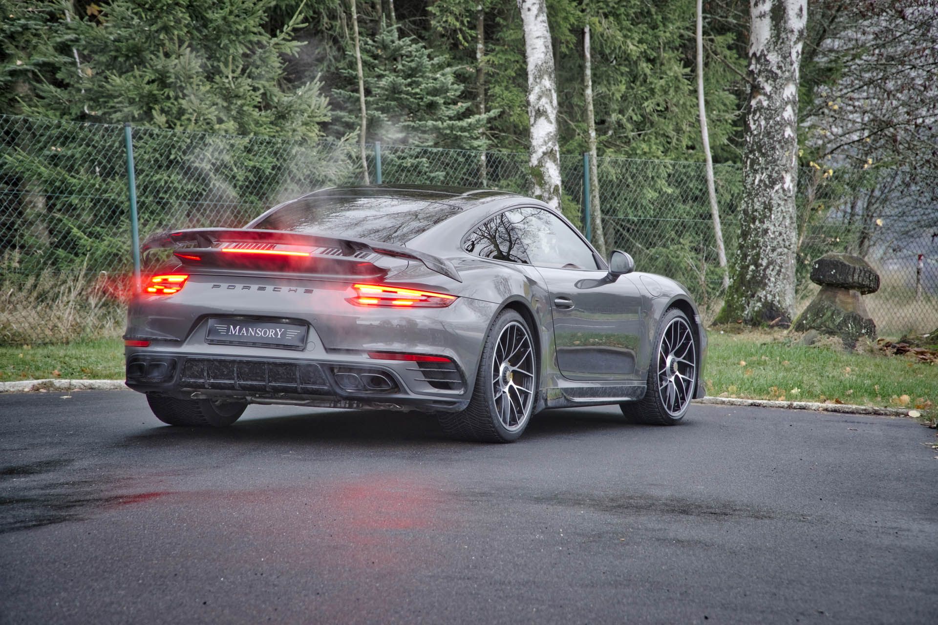 Porsche_911_Turb0_by_Mansory_0001