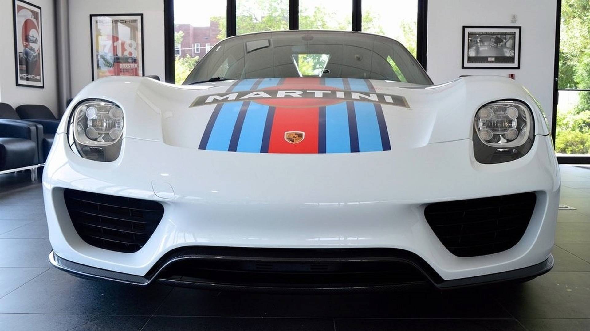 Porsche_918_Spyder_Weissach_For_Sale_0005