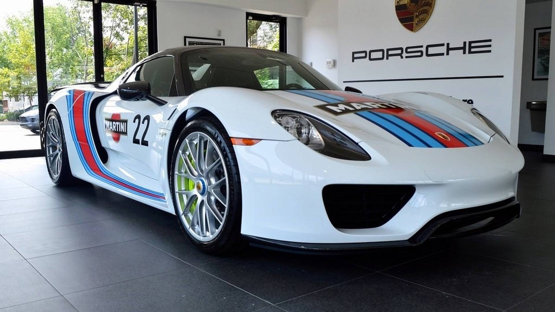Porsche_918_Spyder_Weissach_For_Sale_0008