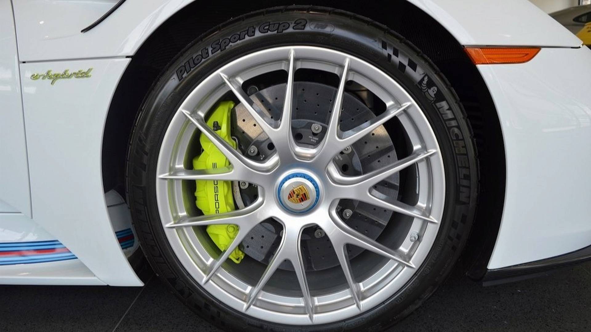 Porsche_918_Spyder_Weissach_For_Sale_0012
