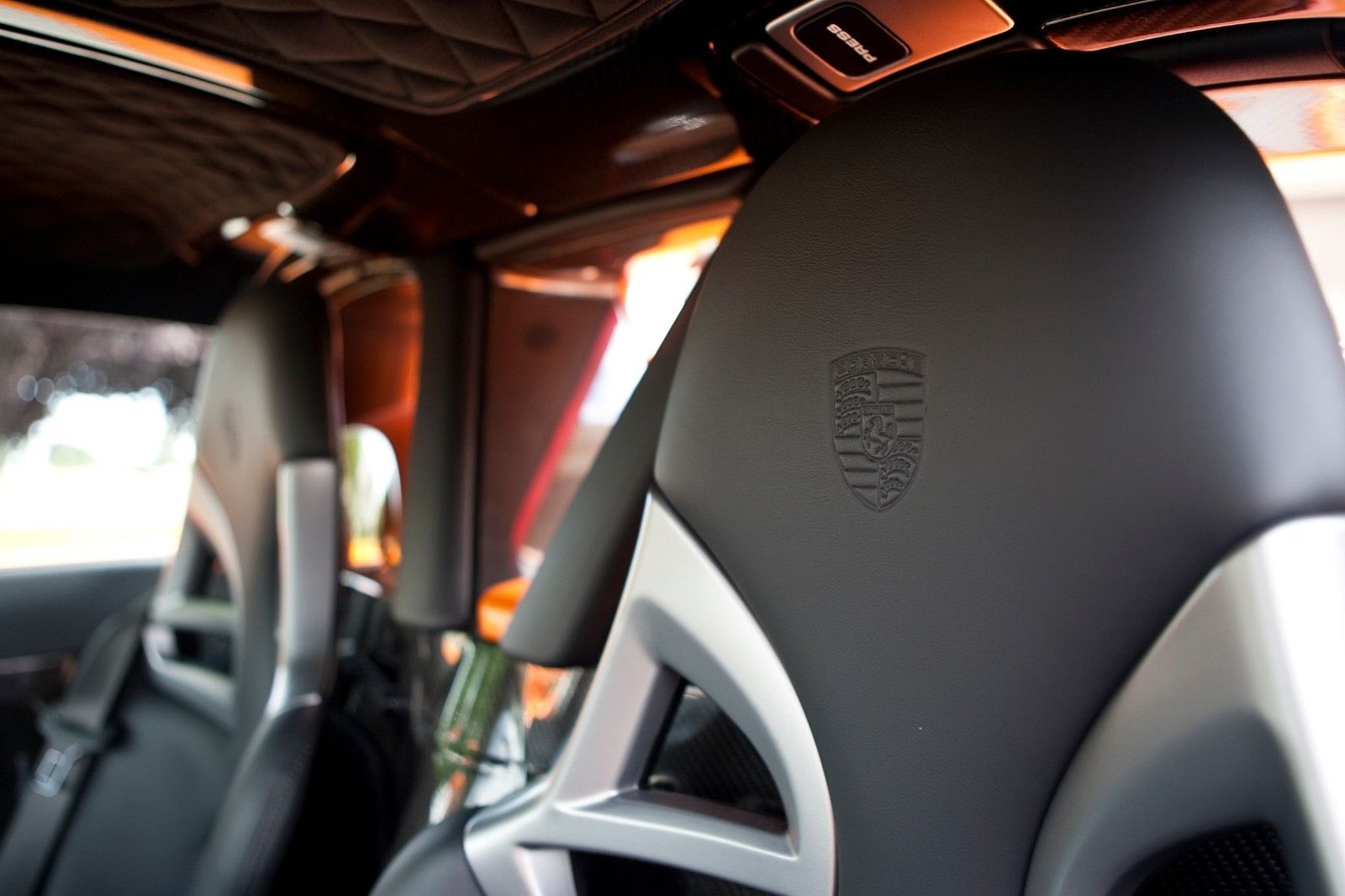 Porsche_Carrera_GT_Αrancio_Βorealis_0005