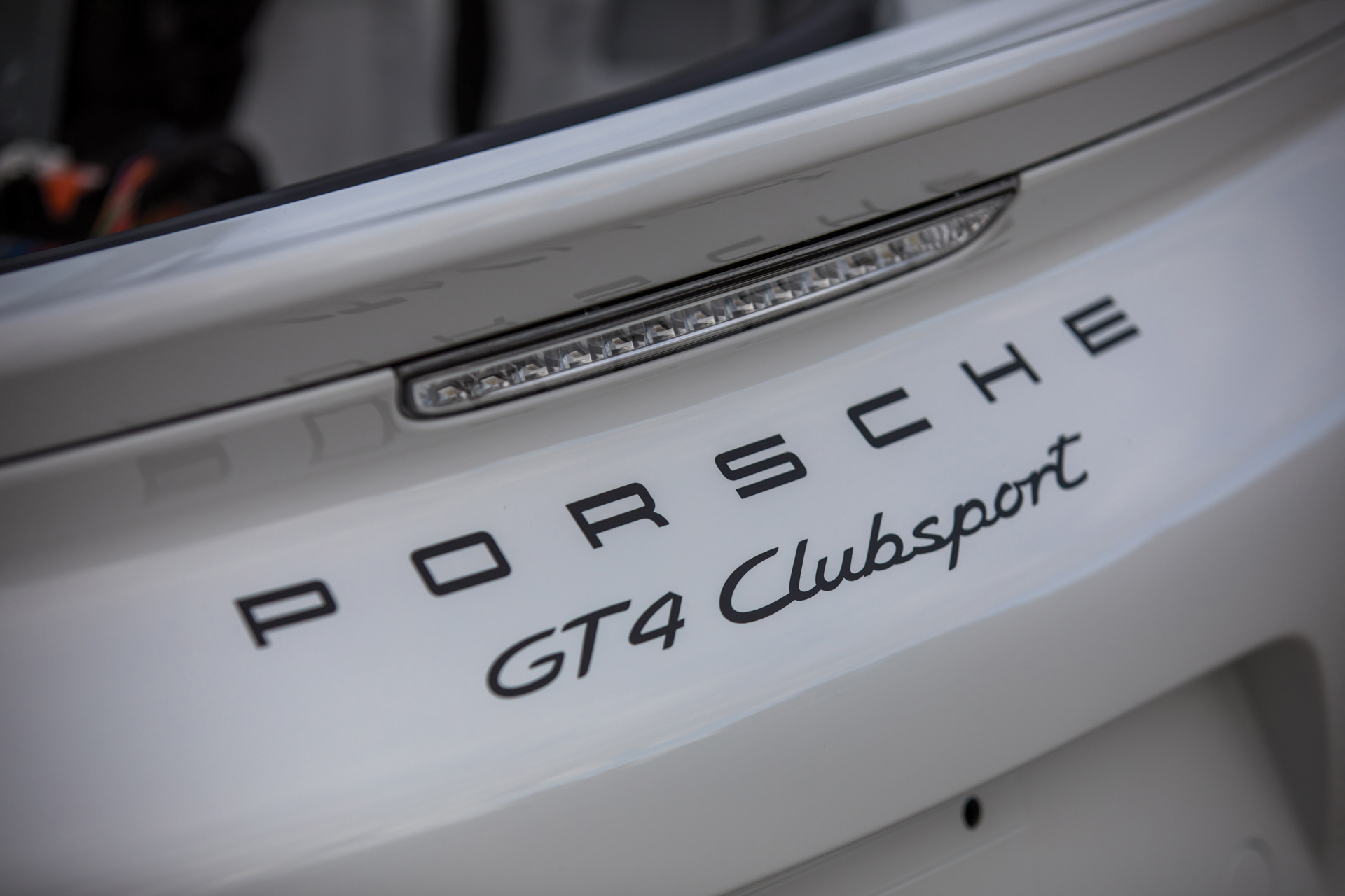 2018 RM - 2016 Porsche Cayman GT4 Clubsport 019A - Deremer Studi