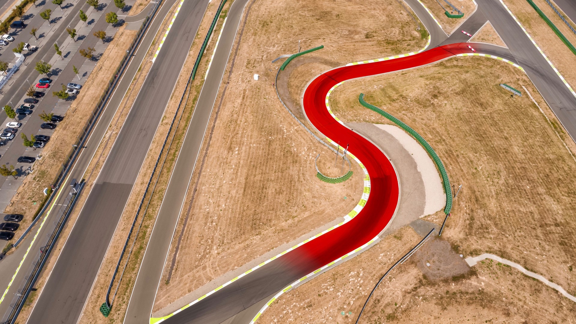 1875610_corkscrew_circuit_in_leipzig_2018_porsche_ag