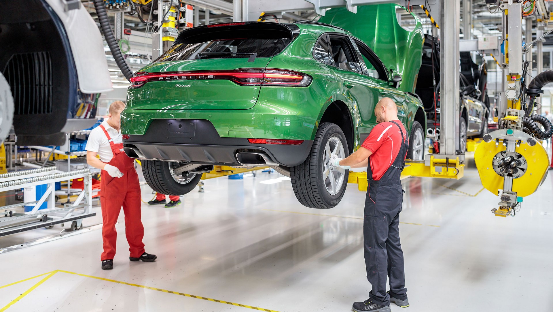 Porsche Macan facelift production plant start leipzig_2018_porsche_ag (5)
