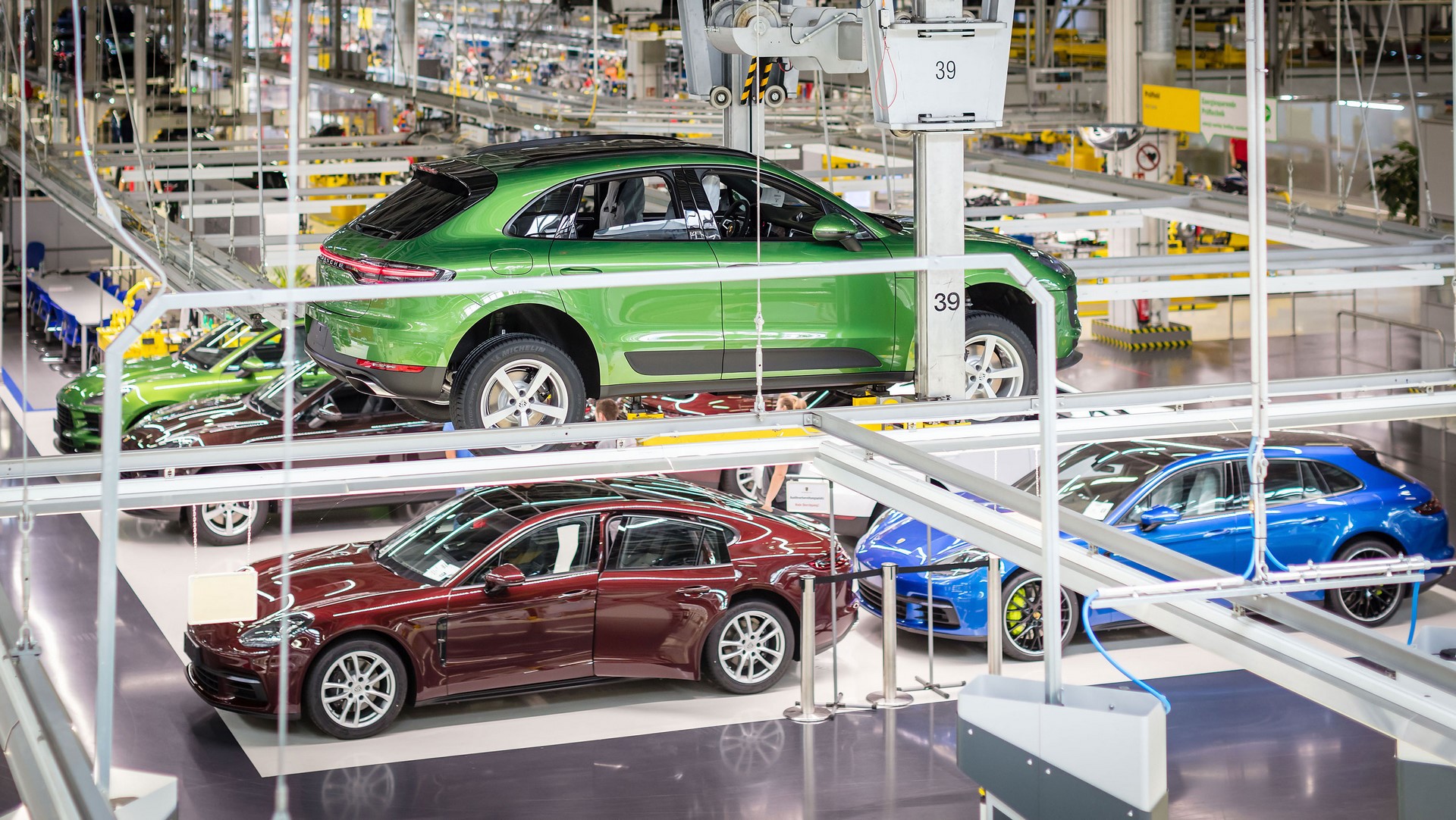 Porsche Macan facelift production plant start leipzig_2018_porsche_ag (6)