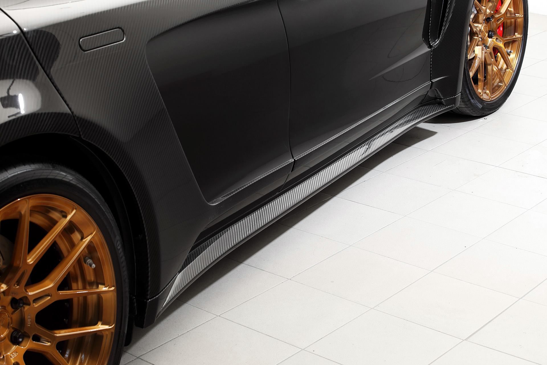 Porsche_Panamera_GTR_Carbon_Edition_by_TopCar_0012