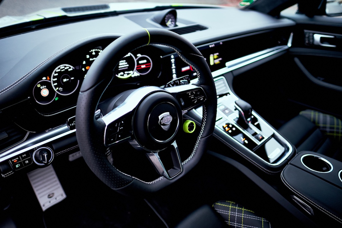 Porsche_Panamera_Turbo_S_E-Hybrid_Sport_Turismo_by_Techart_0011