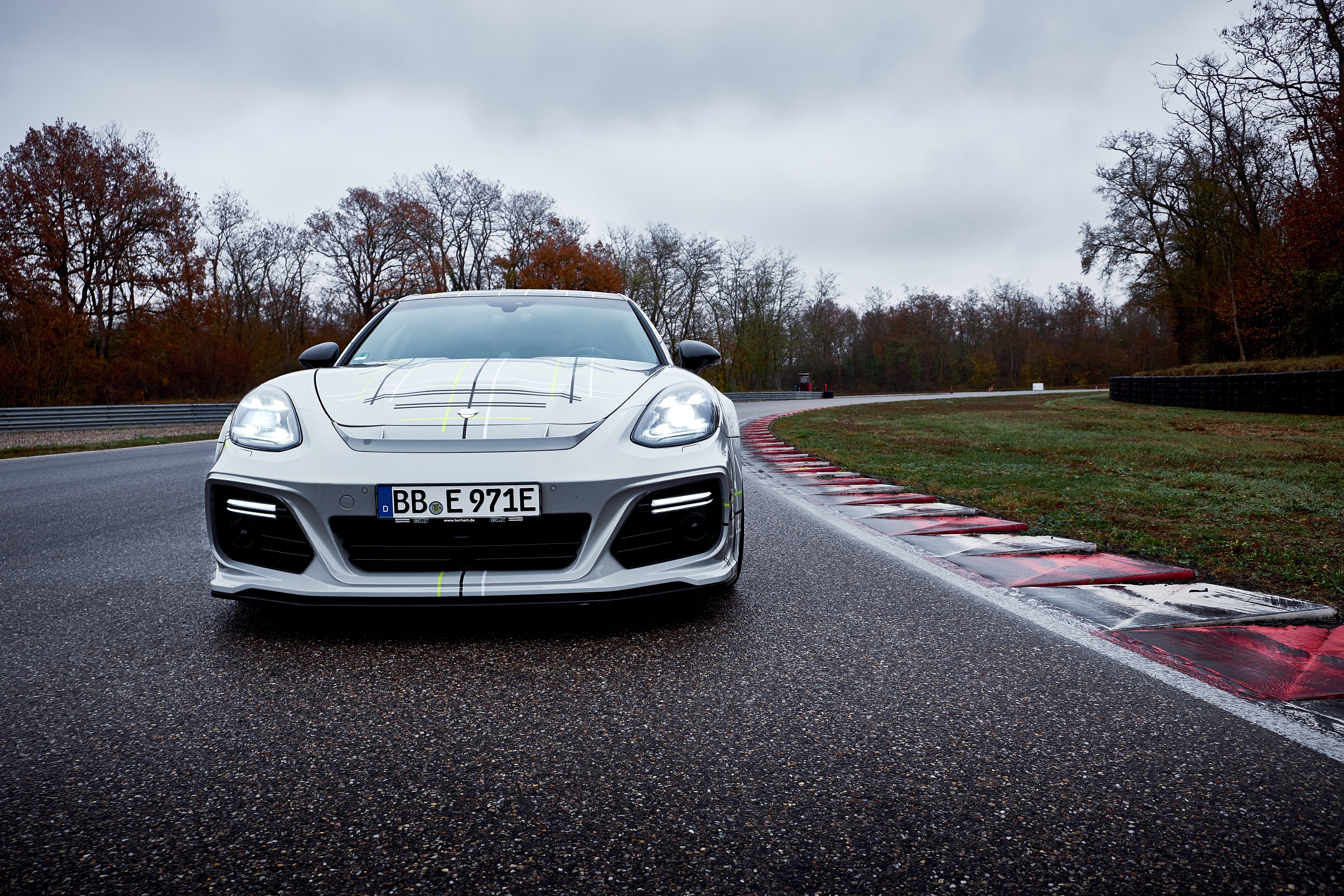Porsche_Panamera_Turbo_S_E-Hybrid_Sport_Turismo_by_Techart_0013
