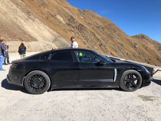 Porsche_Taycan_benchmarked_Tesla_Model_S_0002