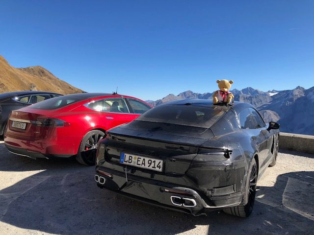 Porsche_Taycan_benchmarked_Tesla_Model_S_0005