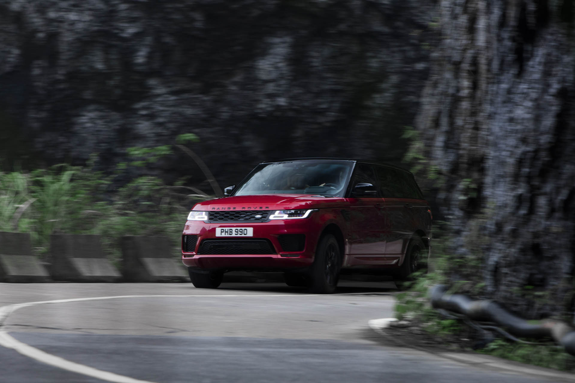 Range_Rover_Sport_PHEV_Dragon_Challenge_10