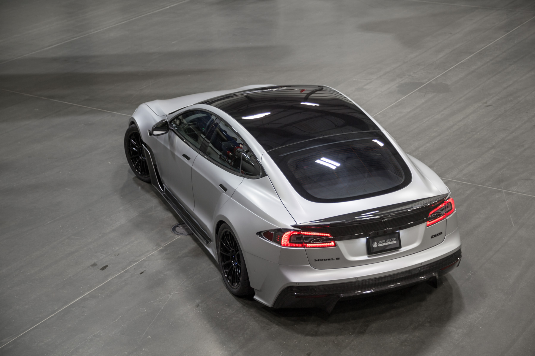 Tesla_Model_S_by_Unplugged_Performance_0004