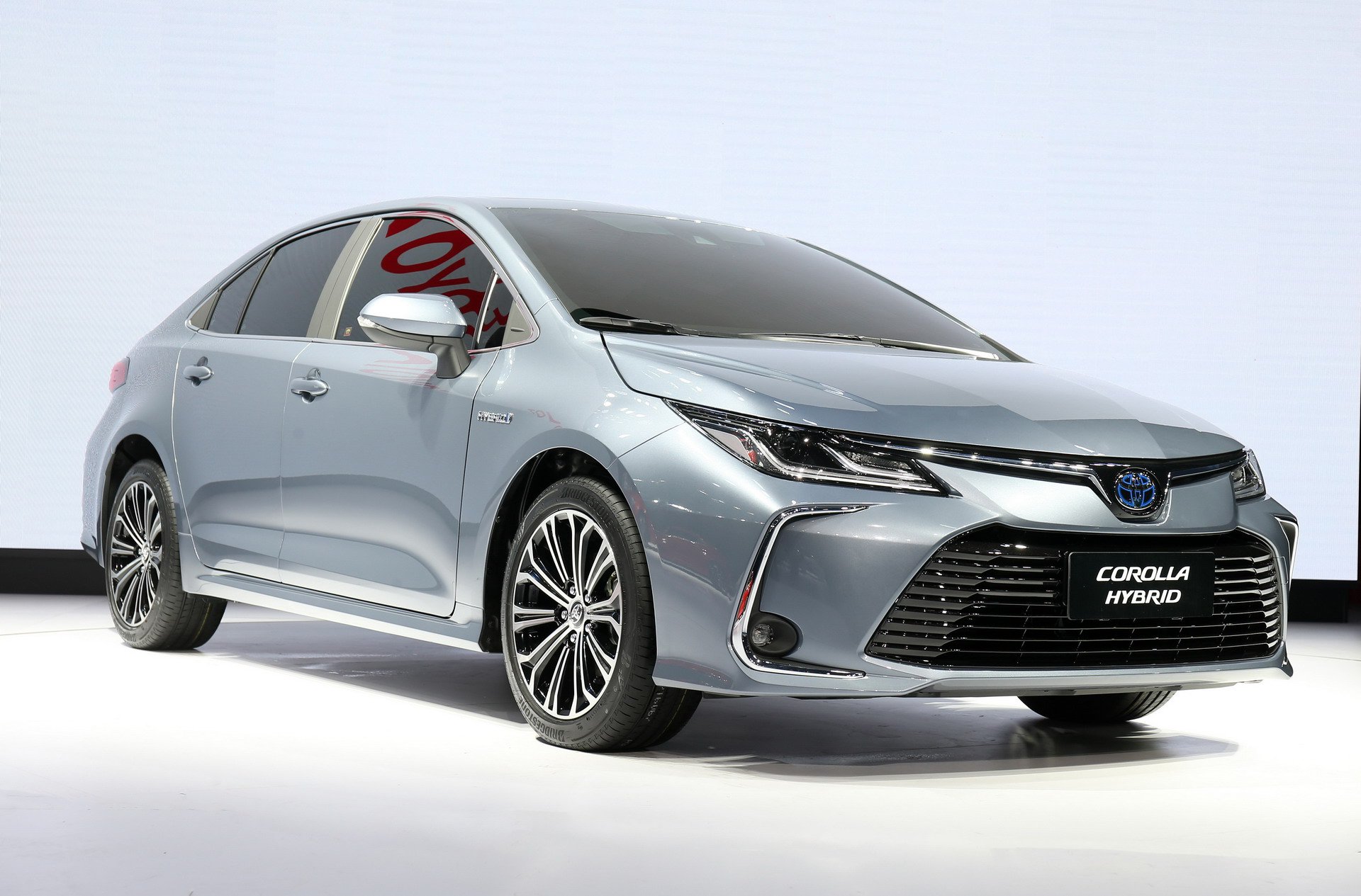 Επίσημο: Toyota Corolla Sedan 2019 - Autoblog.gr