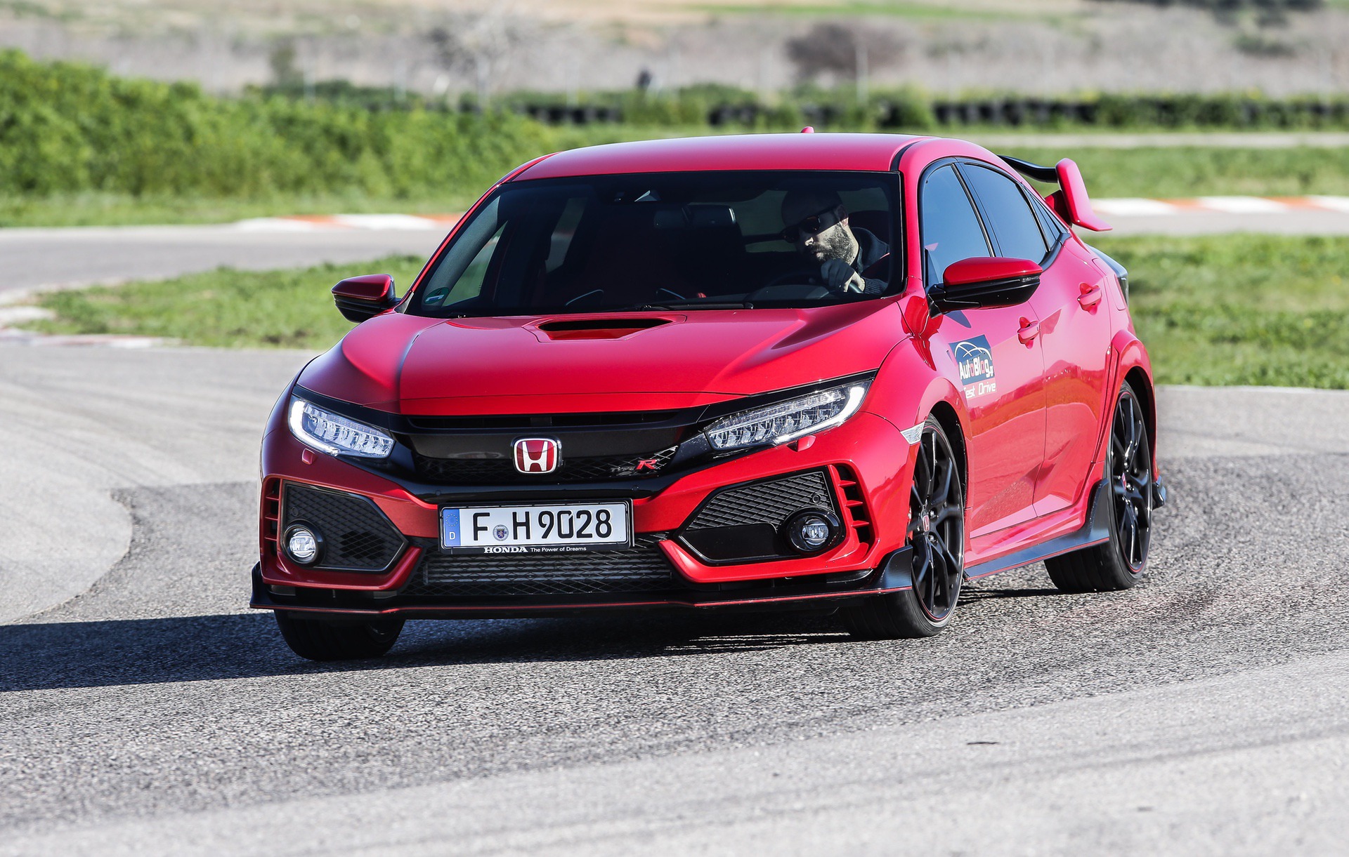 Track_Test_Honda_Civic_Type_R_000